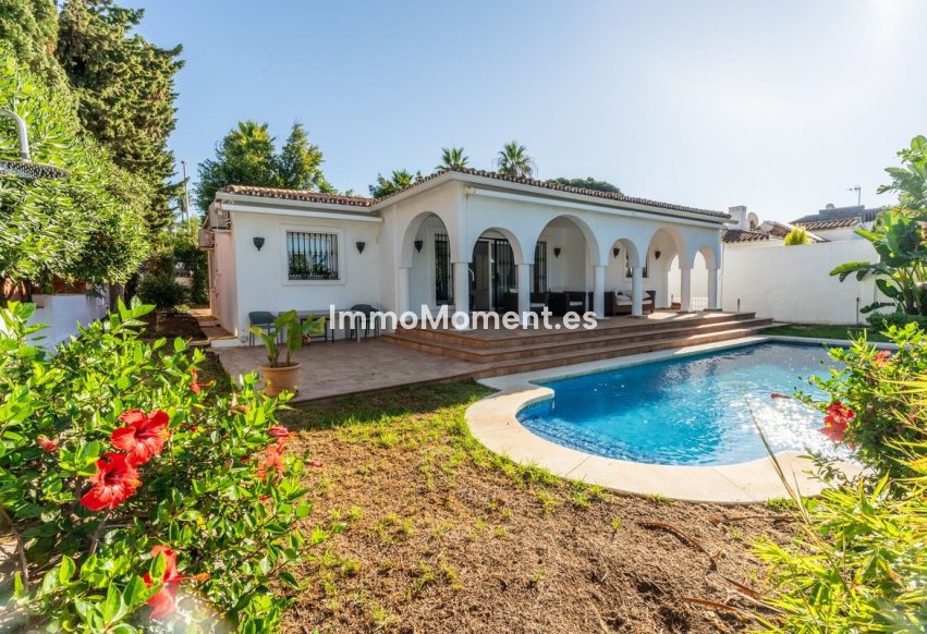 Resale - Detached villa - Marbella - Costabella