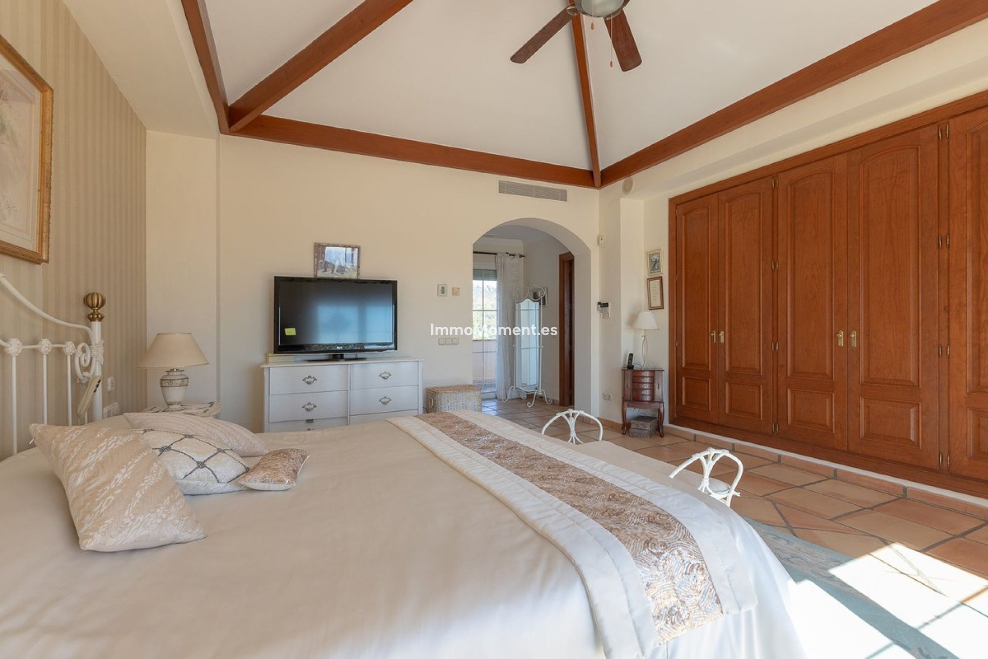 Resale - Detached villa - Marbella - Elviria