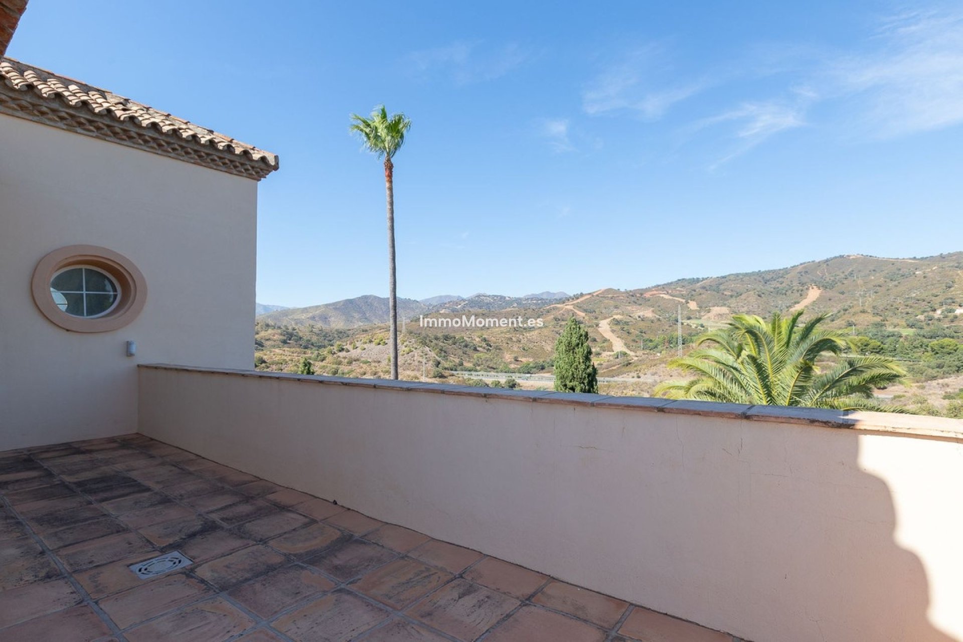 Resale - Detached villa - Marbella - Elviria