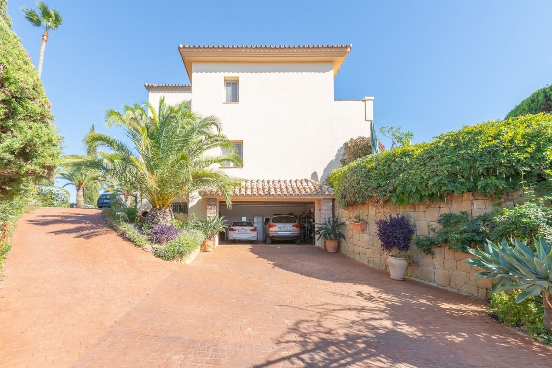 Resale - Detached villa - Marbella - Elviria