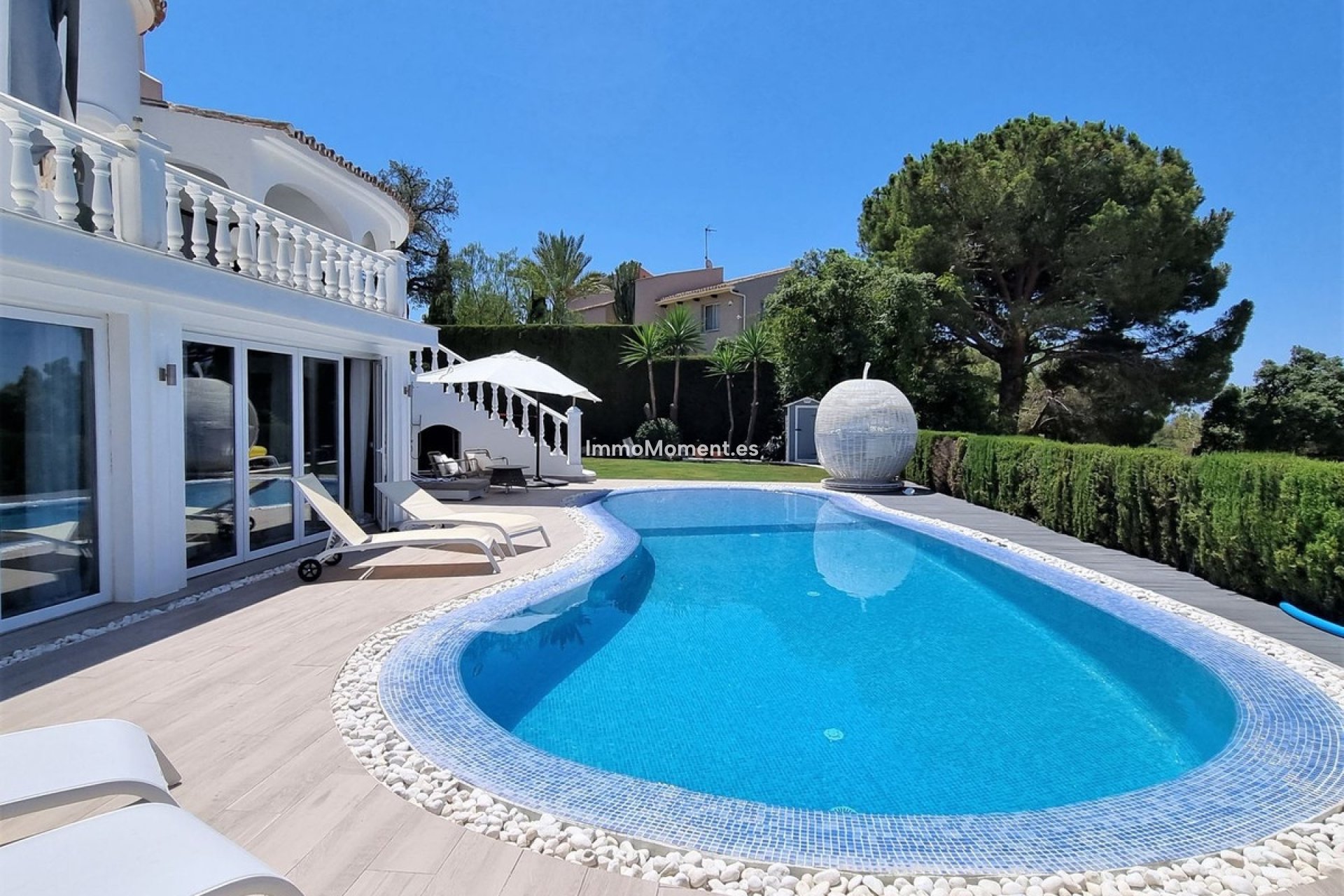 Resale - Detached villa - Marbella - Elviria