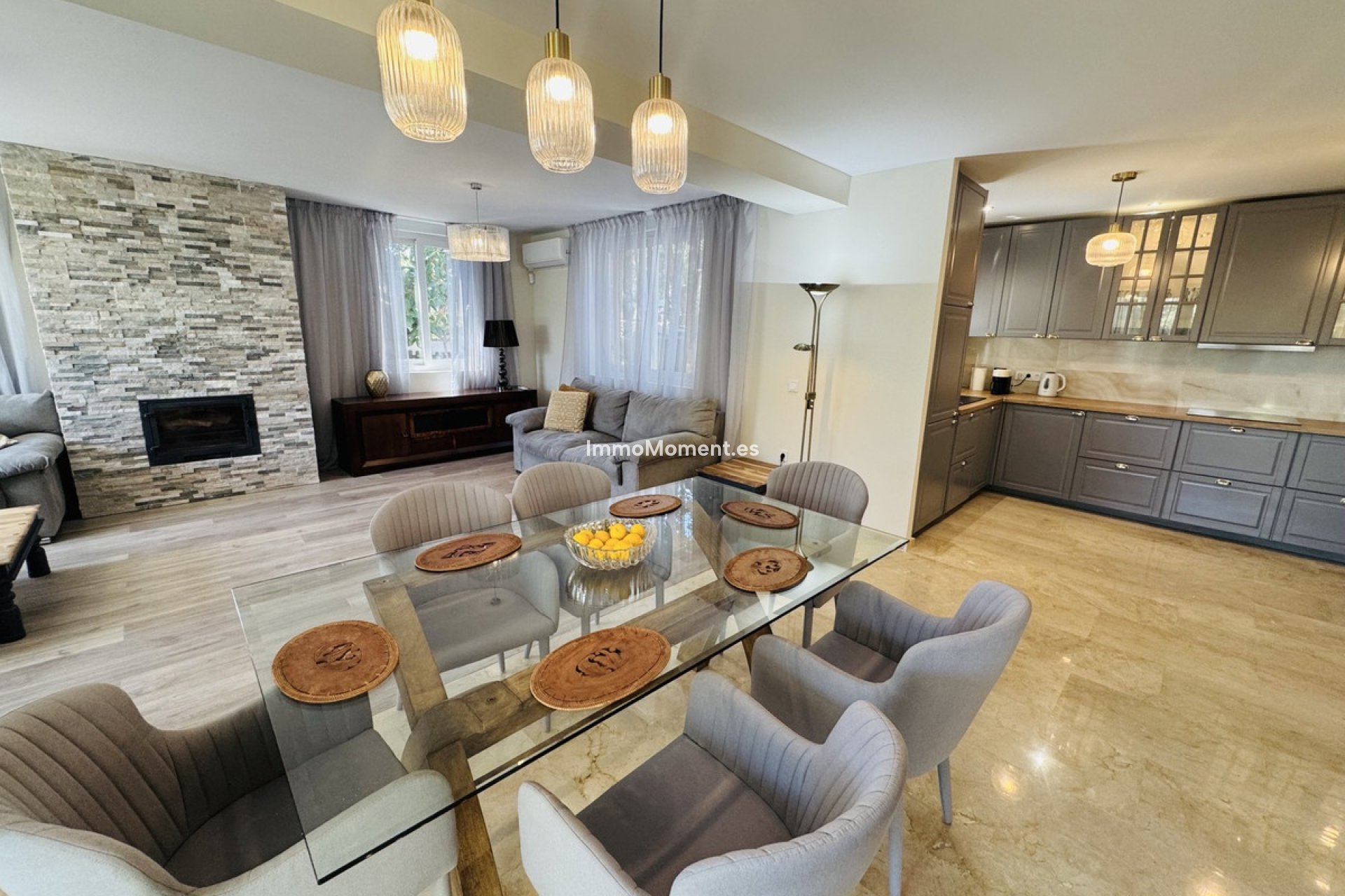Resale - Detached villa - Marbella - Elviria