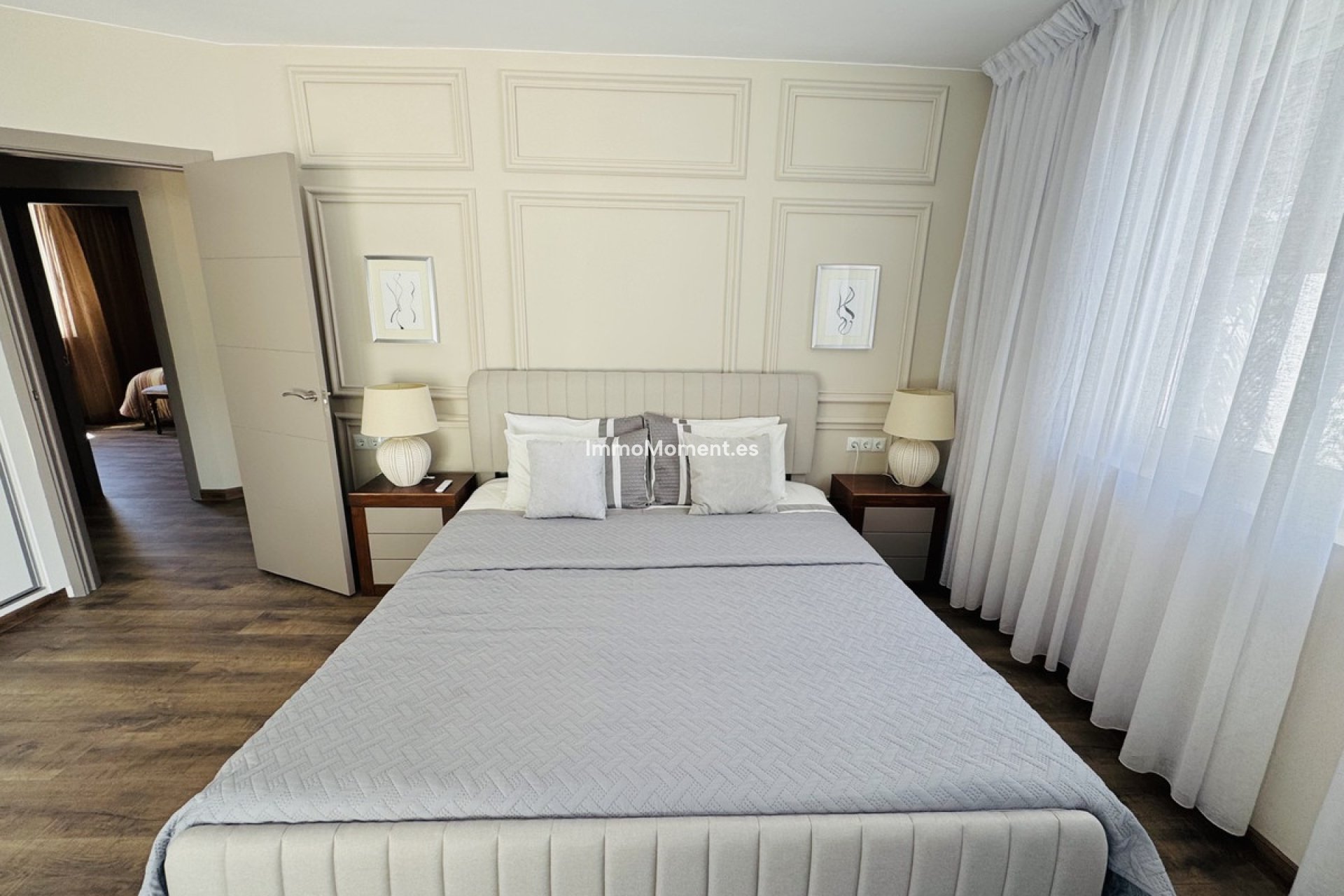 Resale - Detached villa - Marbella - Elviria