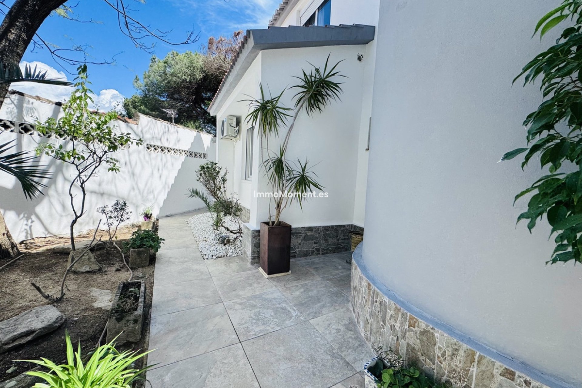 Resale - Detached villa - Marbella - Elviria