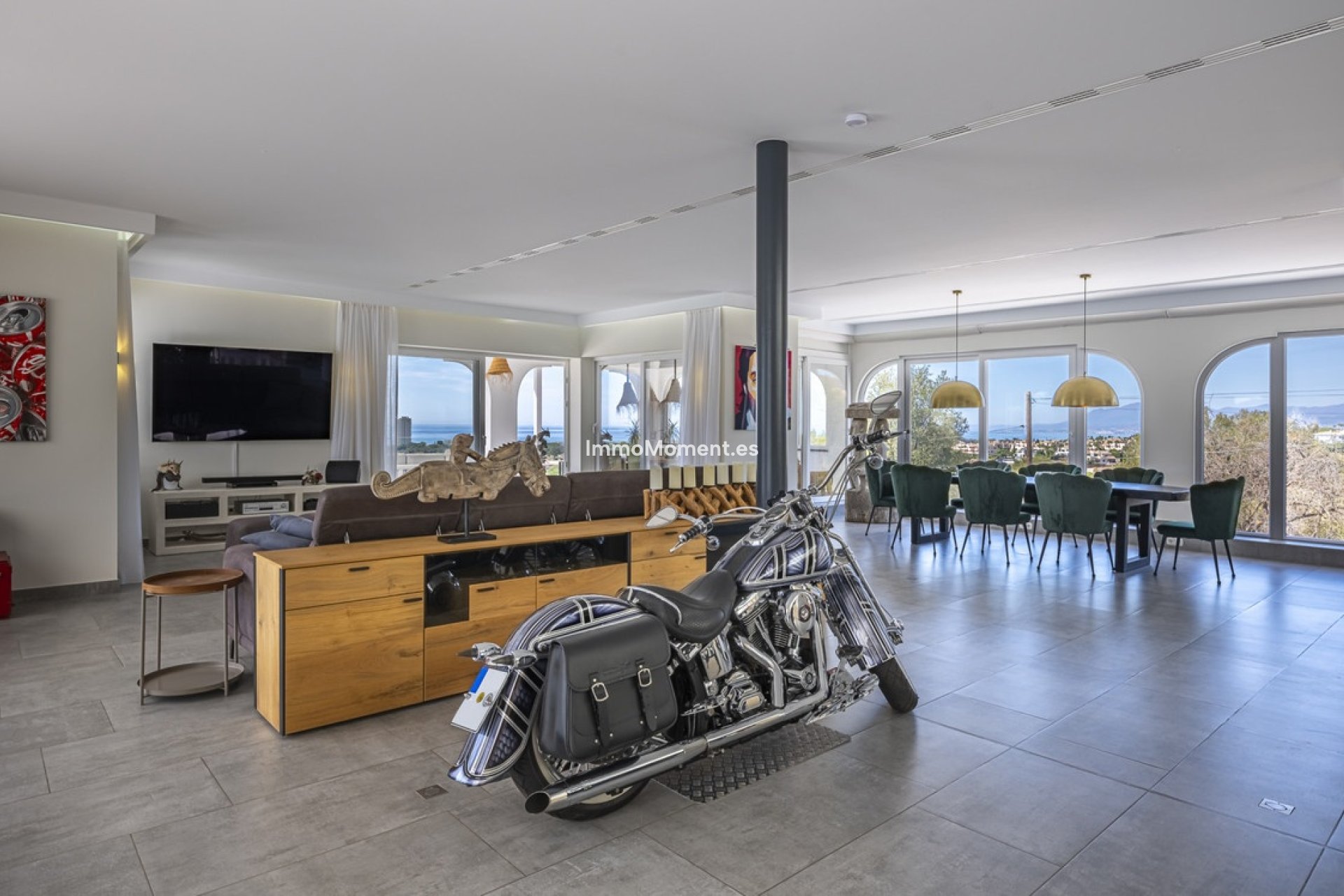 Resale - Detached villa - Marbella - Elviria