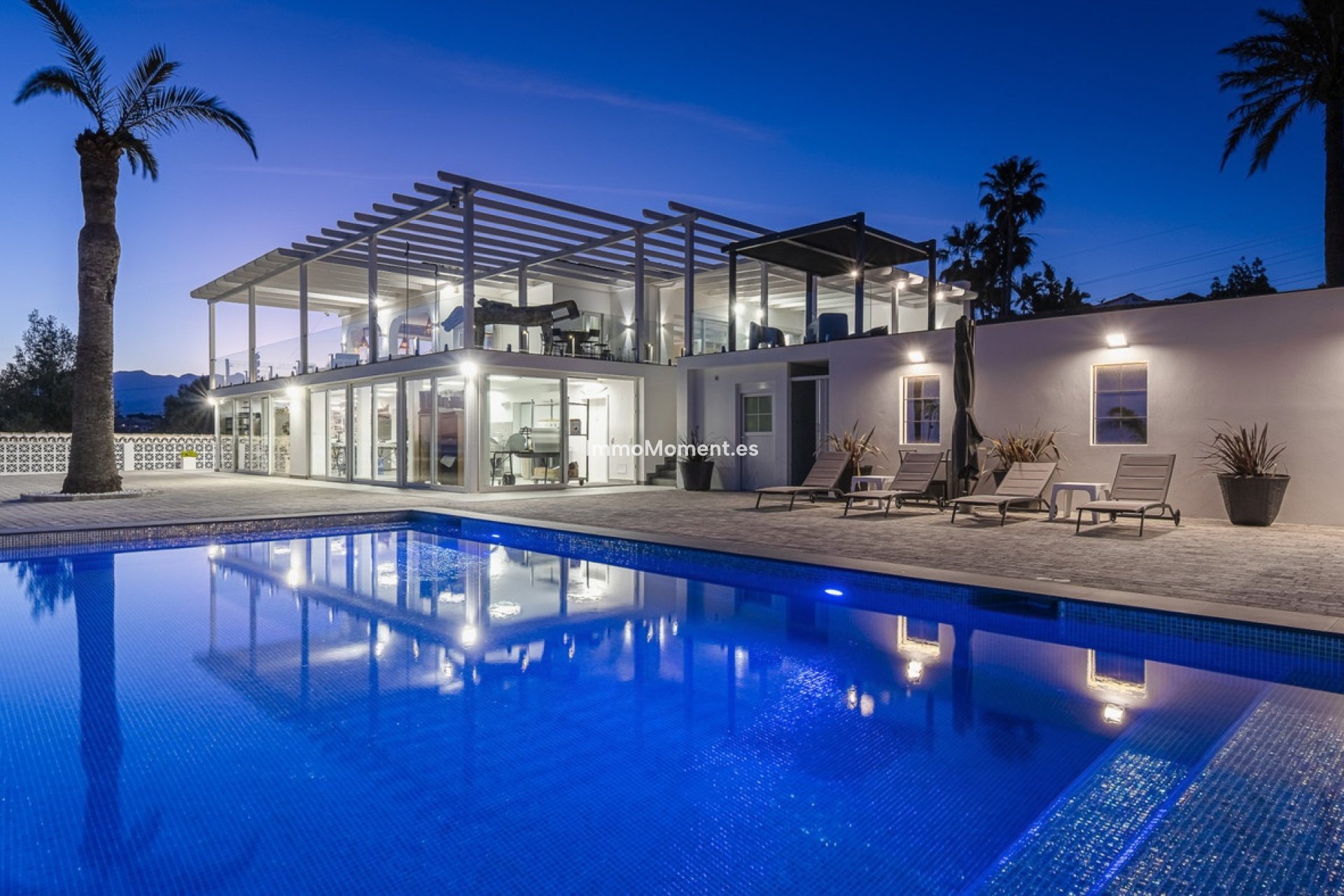Resale - Detached villa - Marbella - Elviria