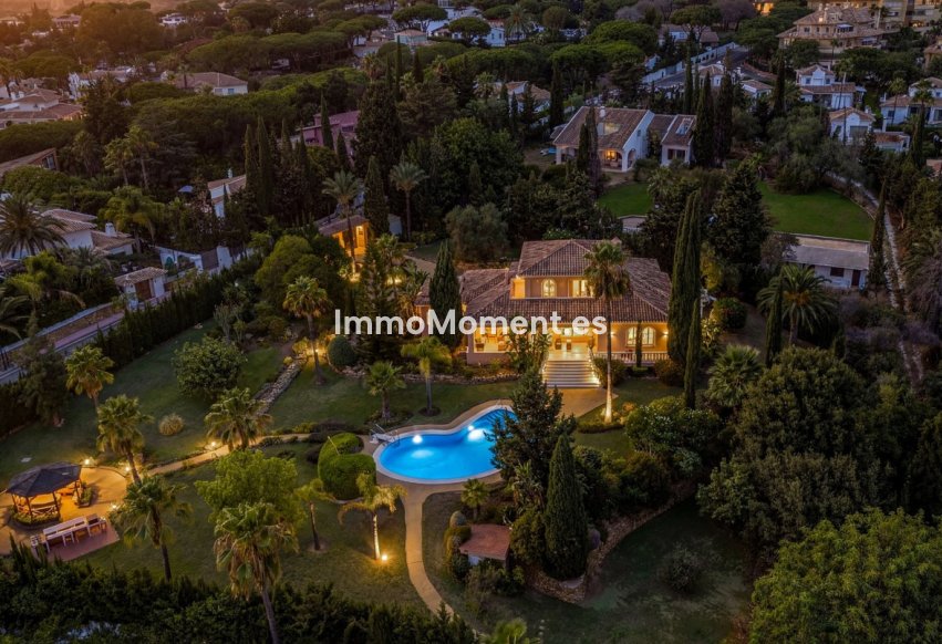 Resale - Detached villa - Marbella - Elviria