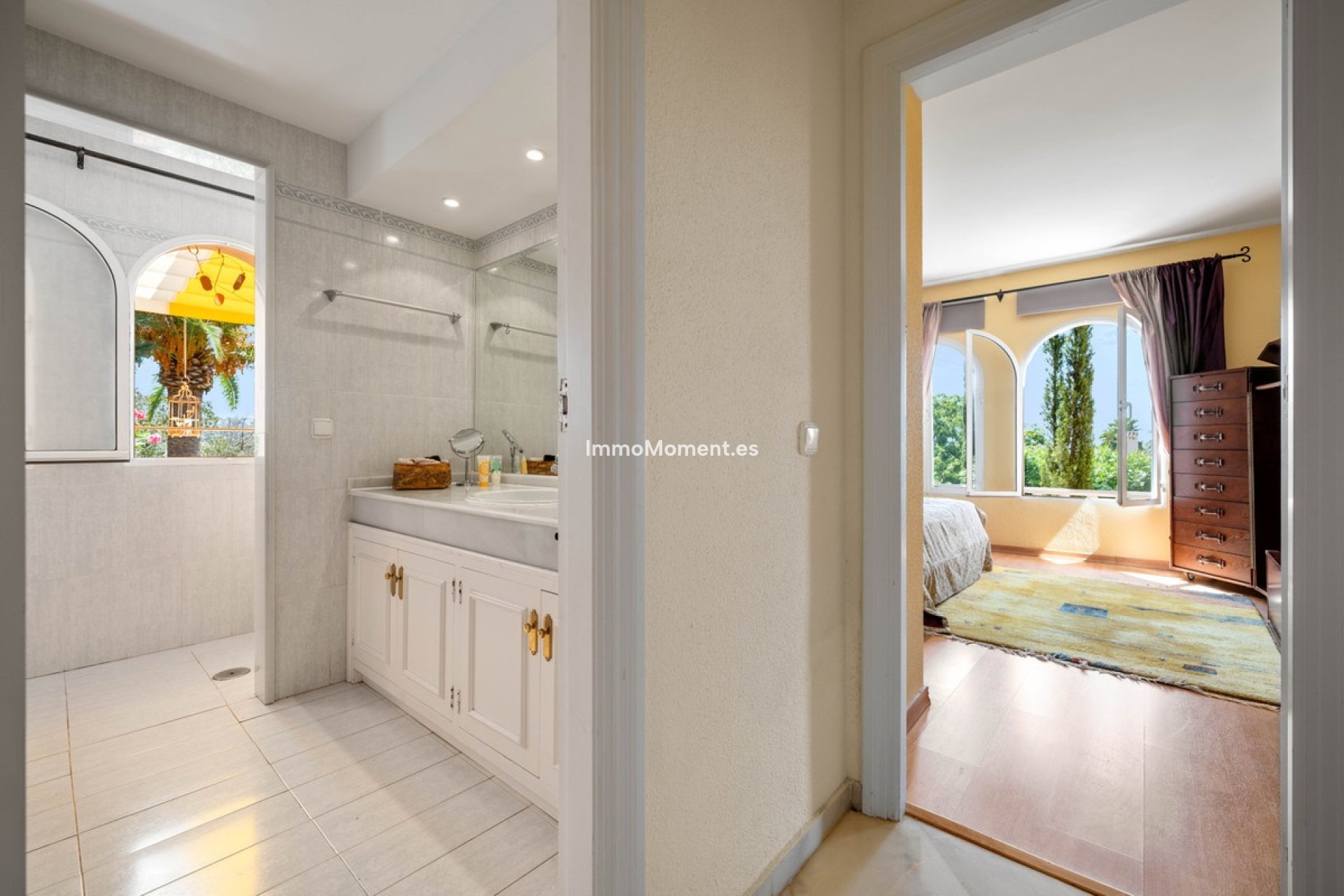 Resale - Detached villa - Marbella - Elviria