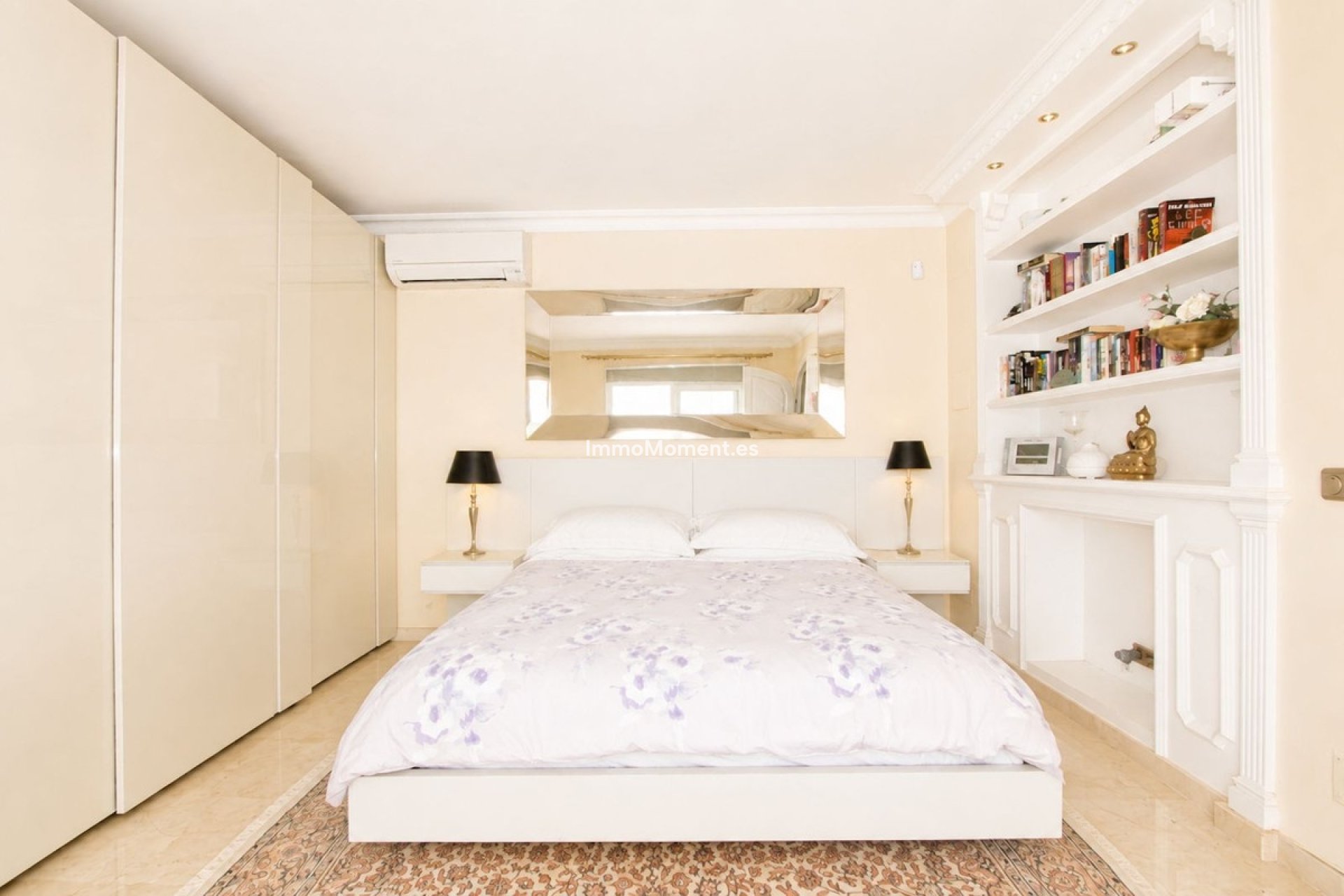 Resale - Detached villa - Marbella - Elviria