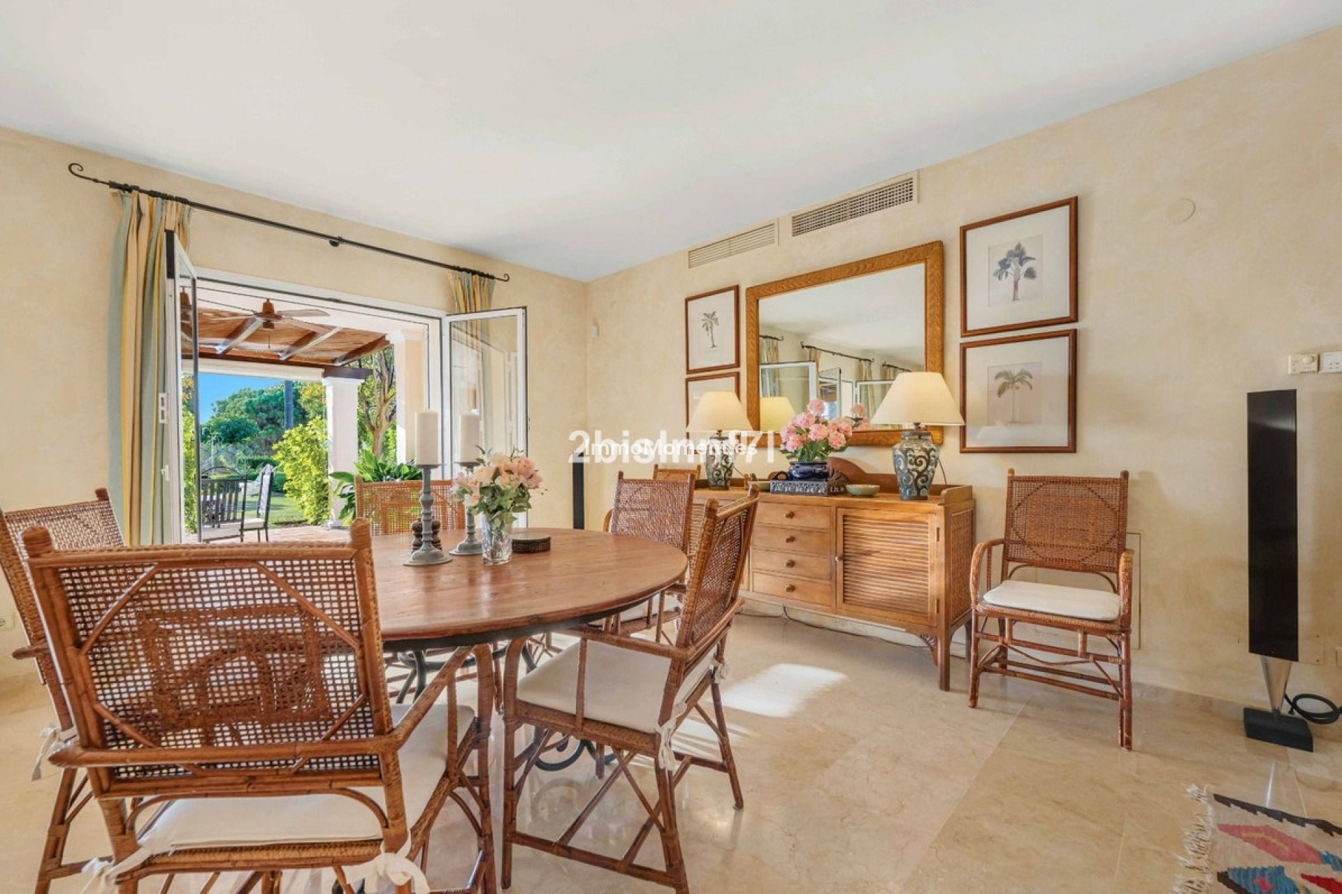 Resale - Detached villa - Marbella - Elviria
