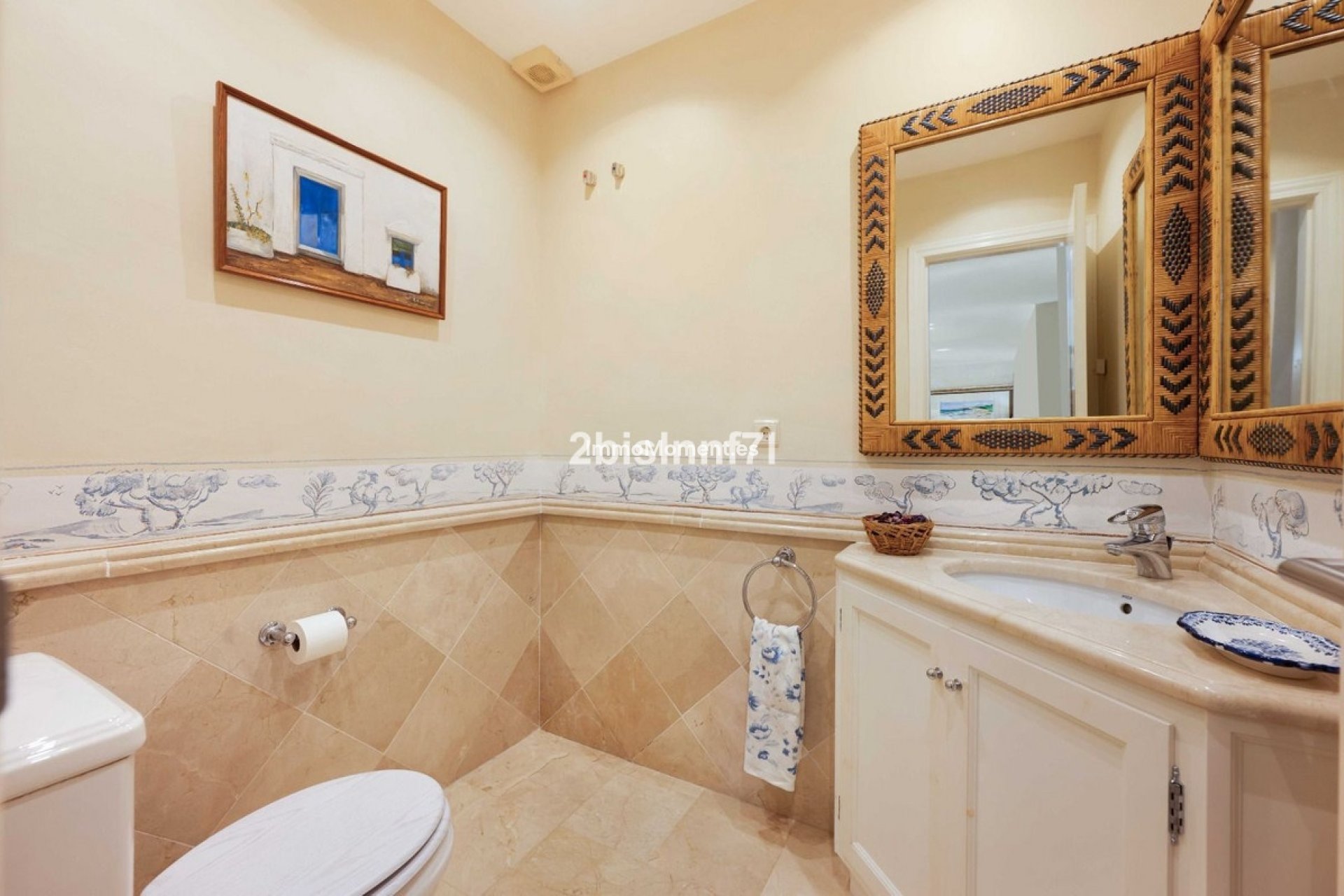 Resale - Detached villa - Marbella - Elviria