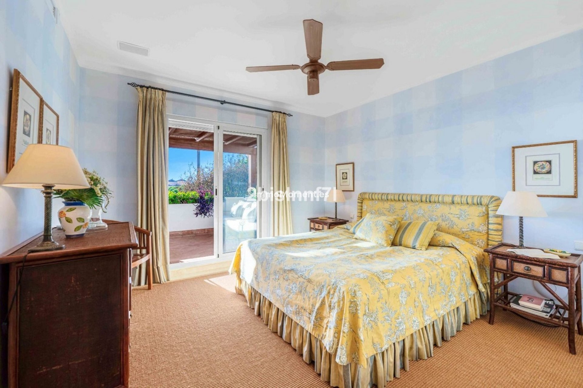 Resale - Detached villa - Marbella - Elviria