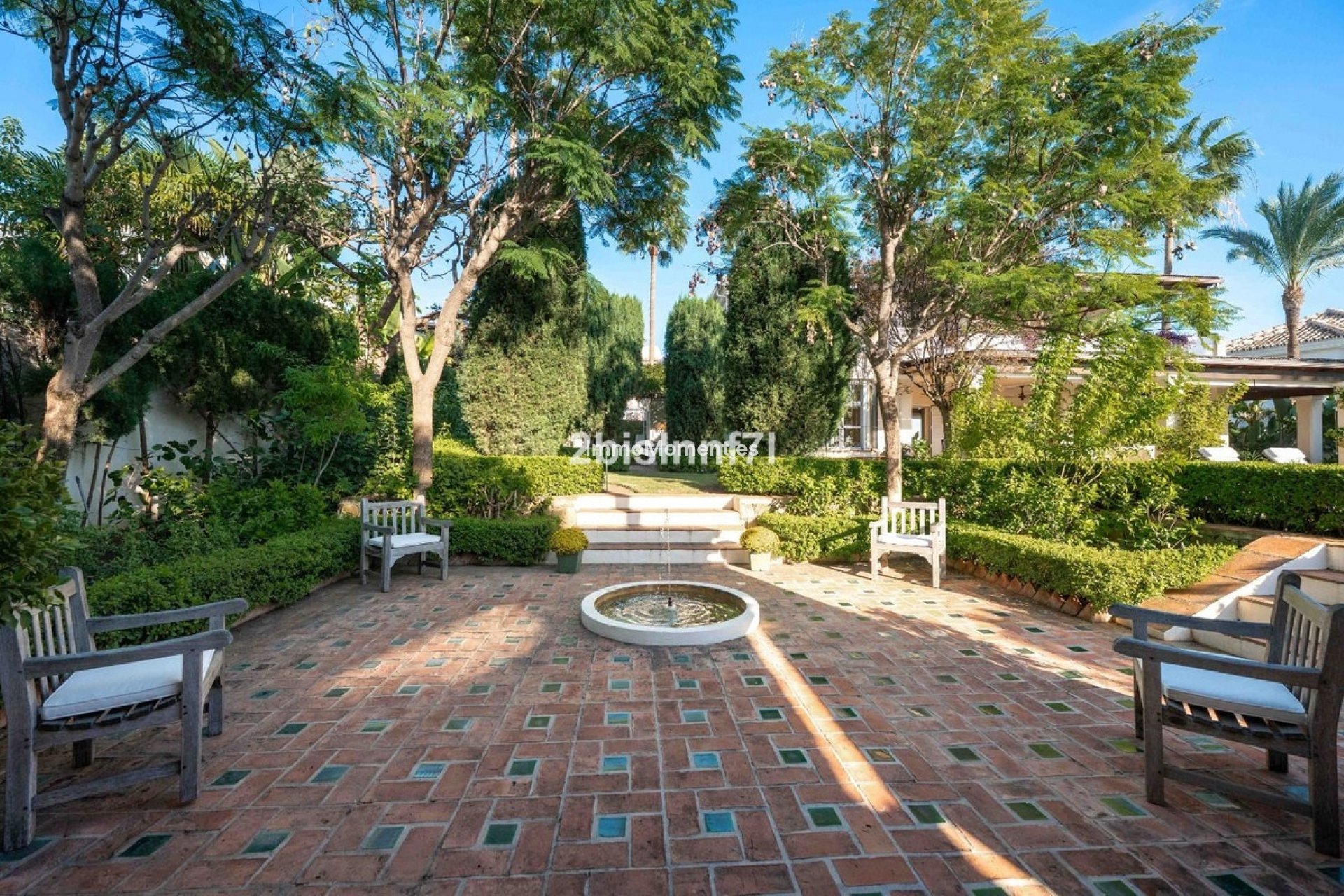 Resale - Detached villa - Marbella - Elviria