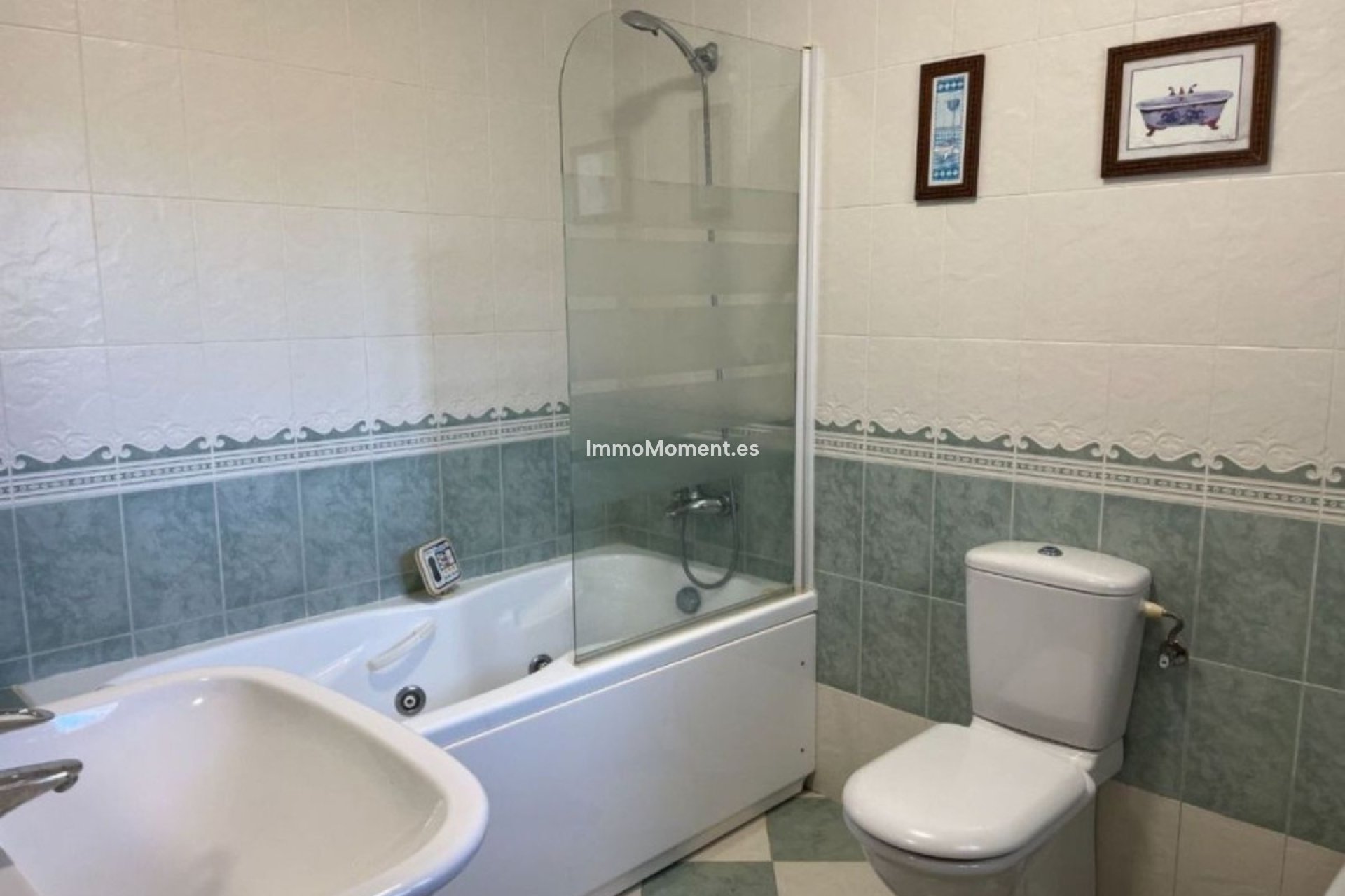 Resale - Detached villa - Marbella - Elviria