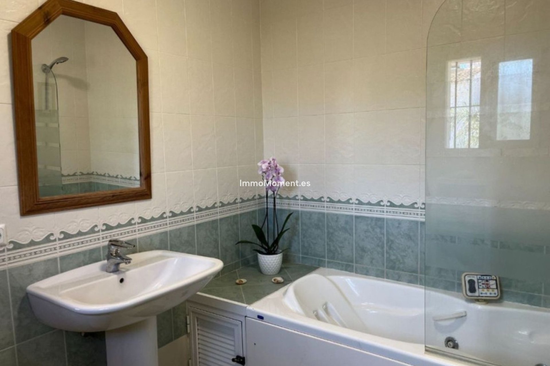 Resale - Detached villa - Marbella - Elviria