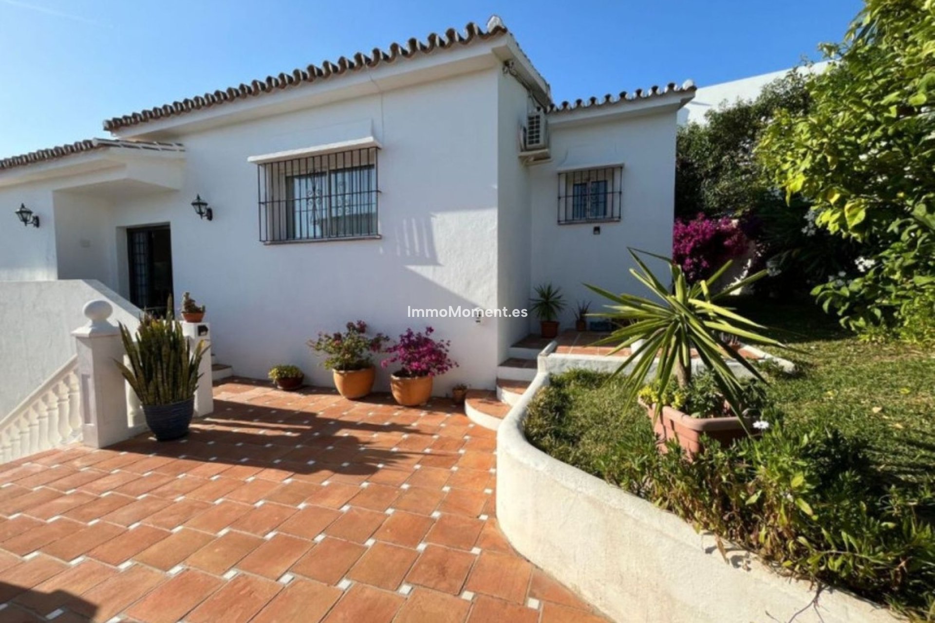Resale - Detached villa - Marbella - Elviria