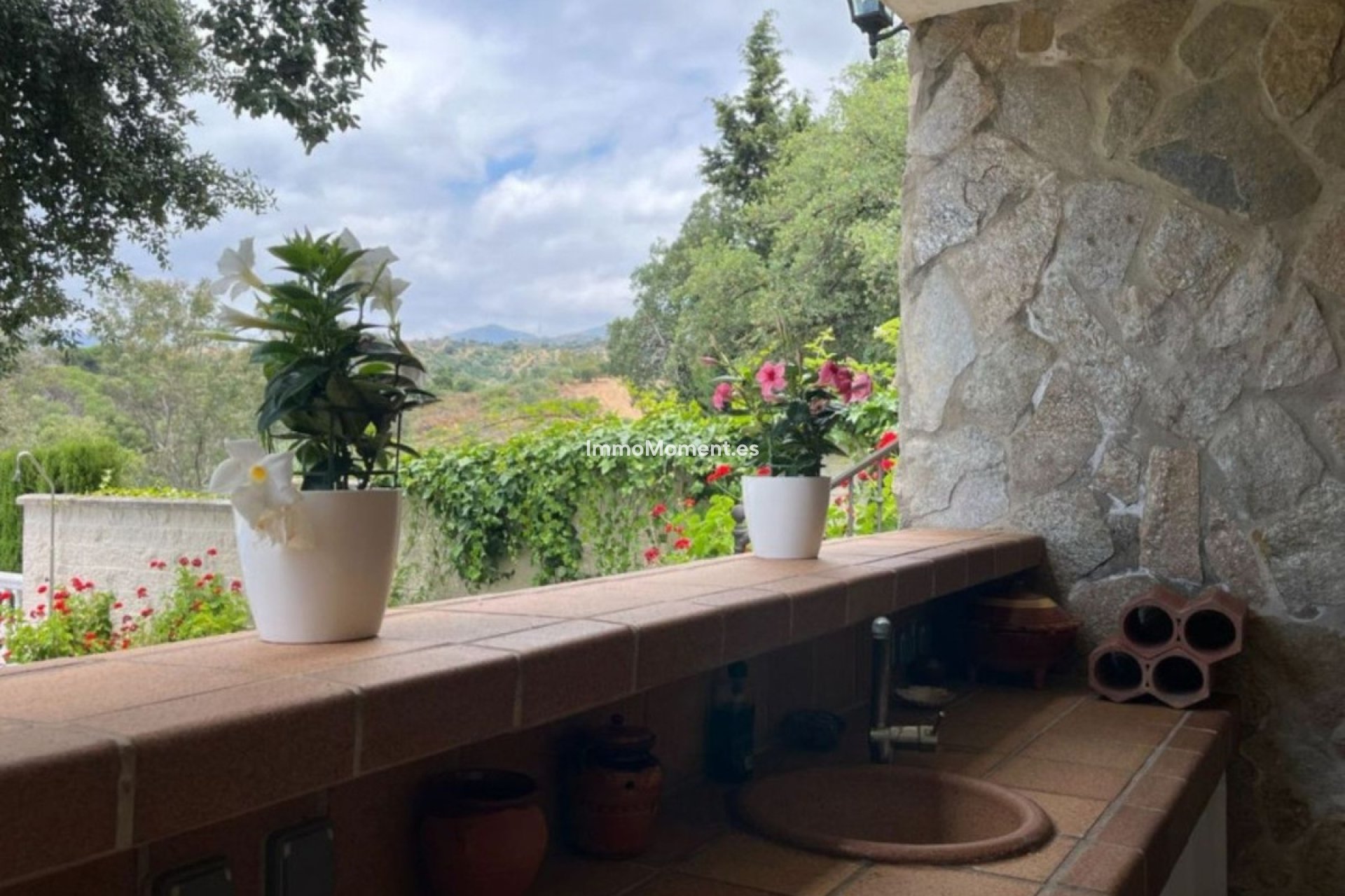 Resale - Detached villa - Marbella - Elviria