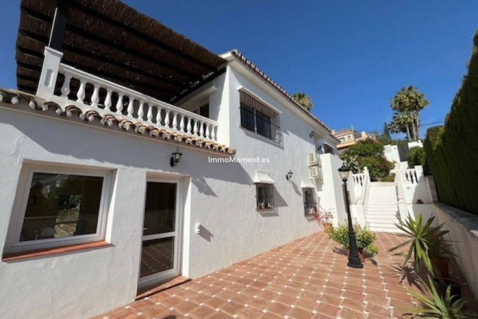 Resale - Detached villa - Marbella - Elviria