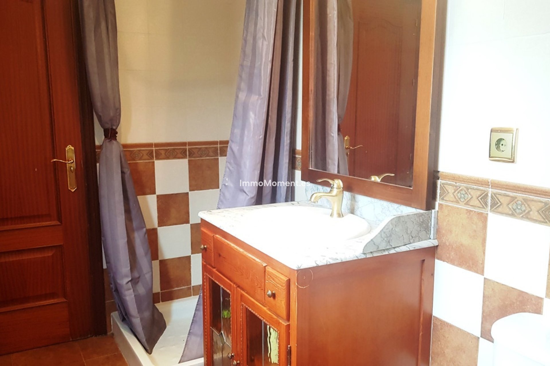 Resale - Detached villa - Marbella - Elviria