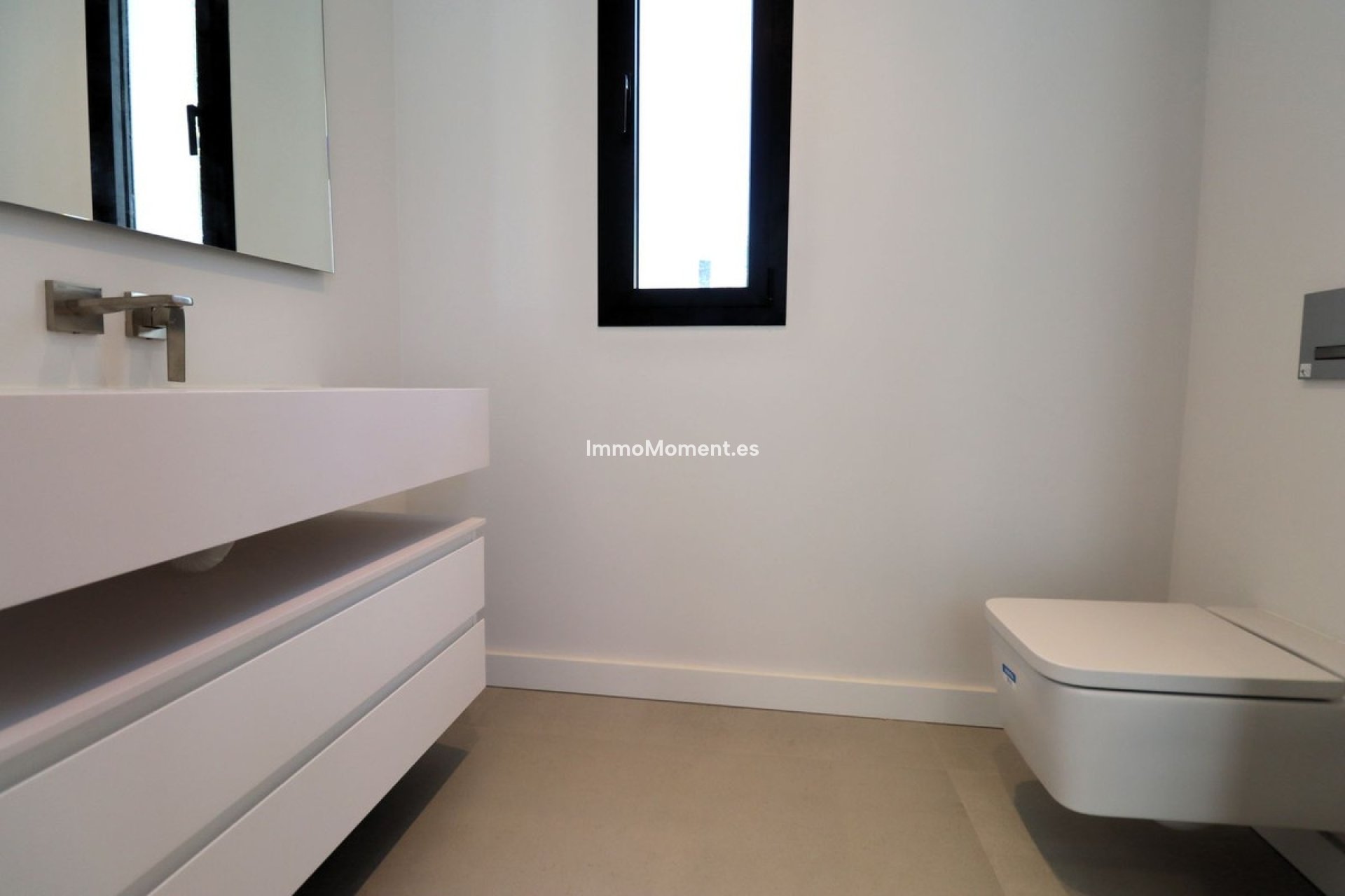 Resale - Detached villa - Marbella - Elviria