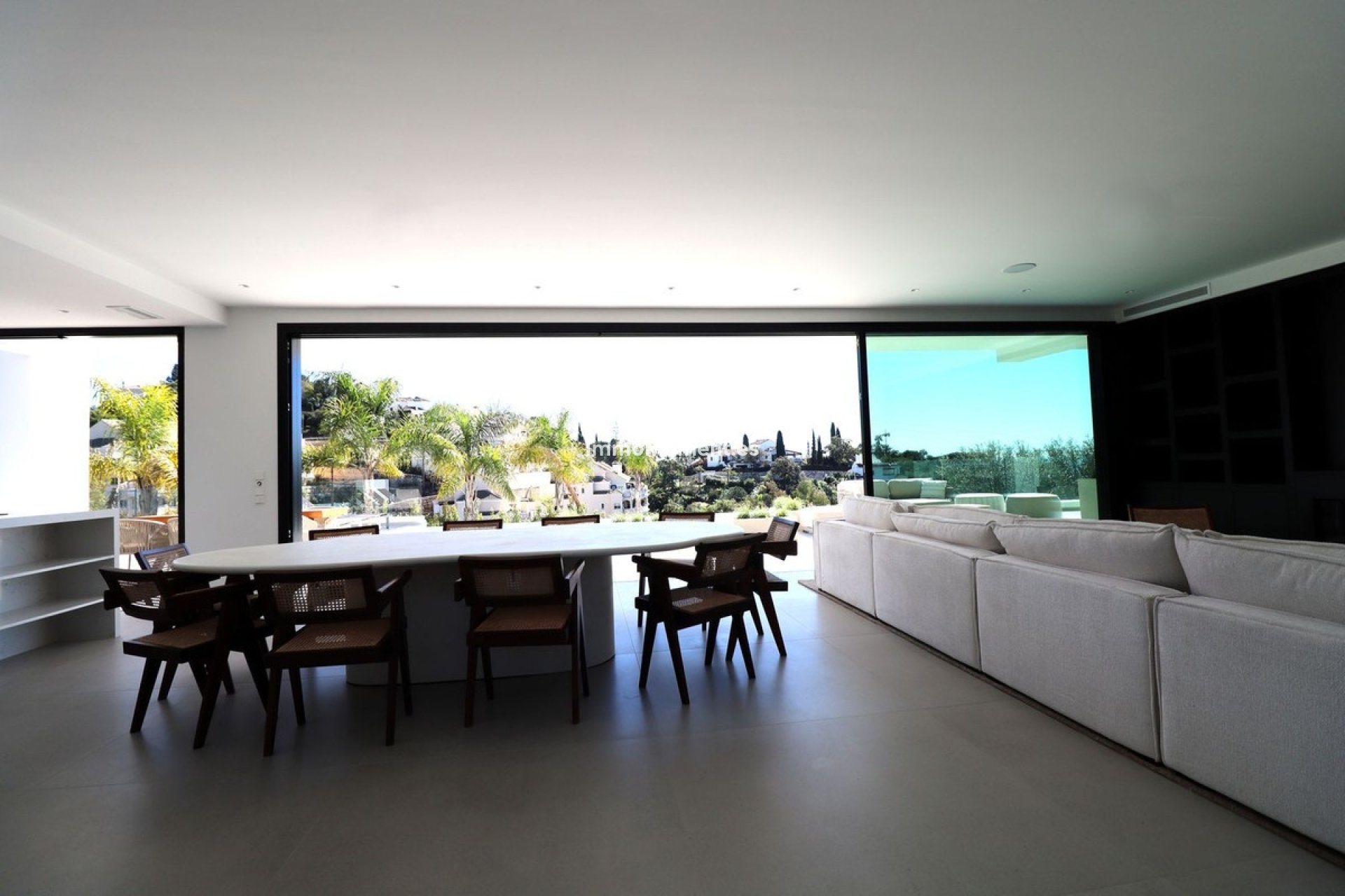 Resale - Detached villa - Marbella - Elviria