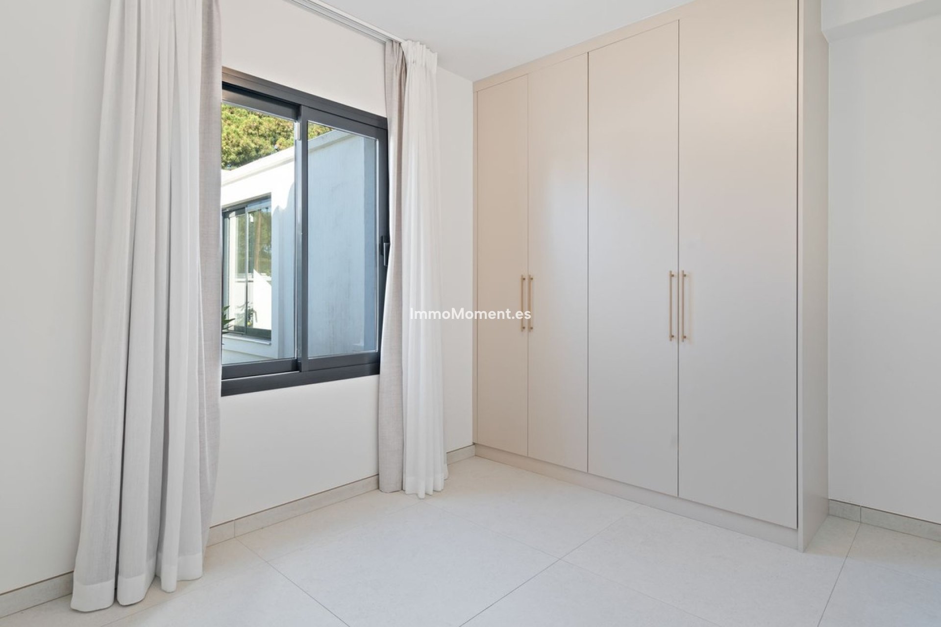 Resale - Detached villa - Marbella - Elviria