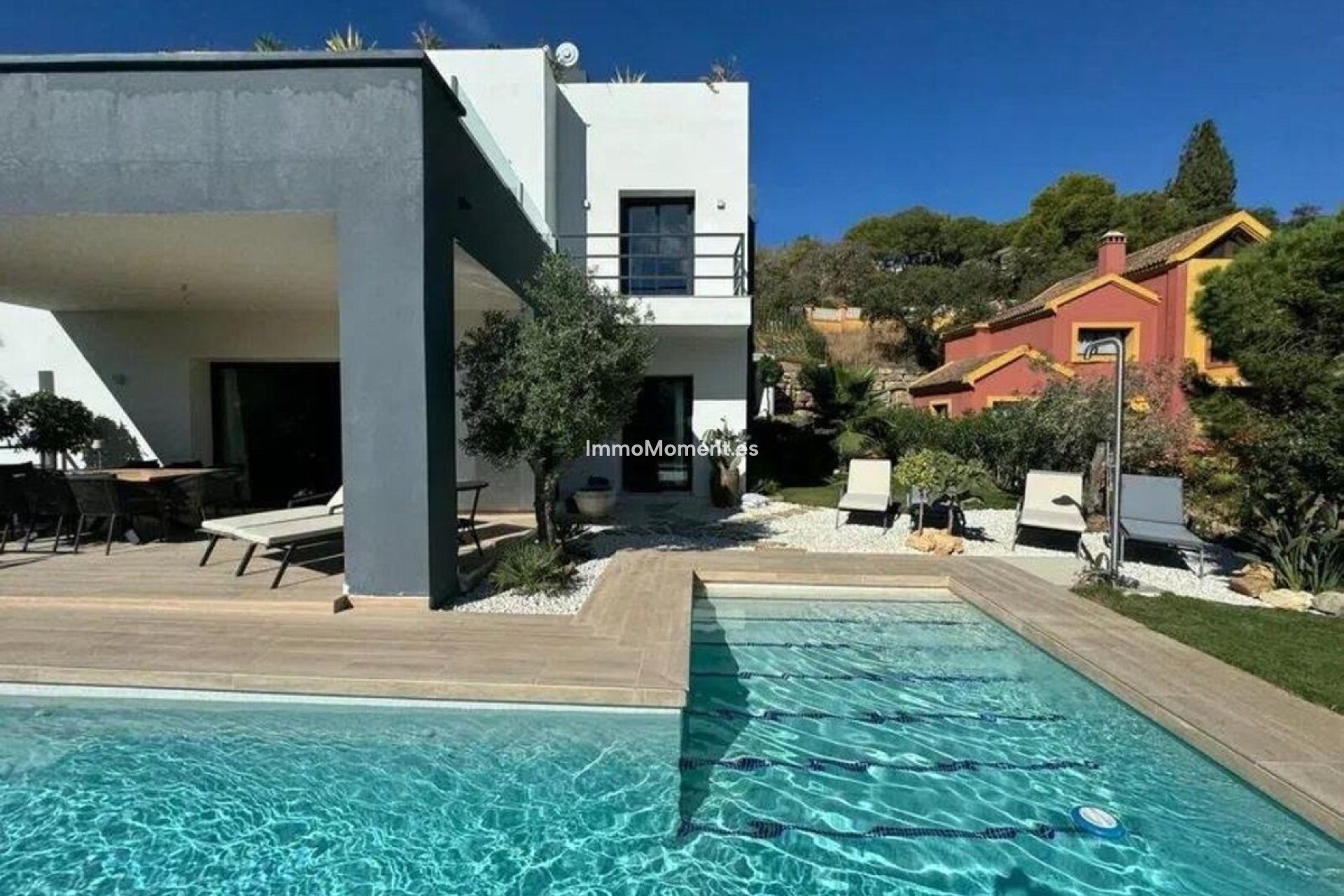 Resale - Detached villa - Marbella - Elviria