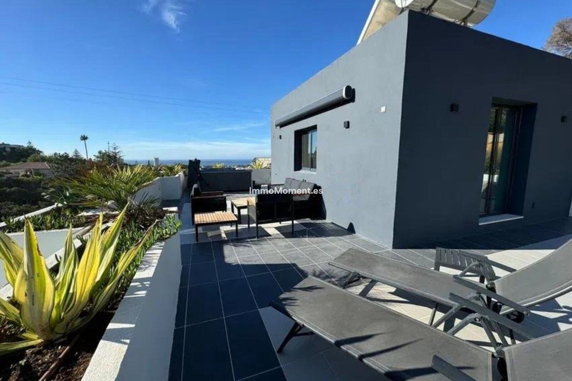 Resale - Detached villa - Marbella - Elviria