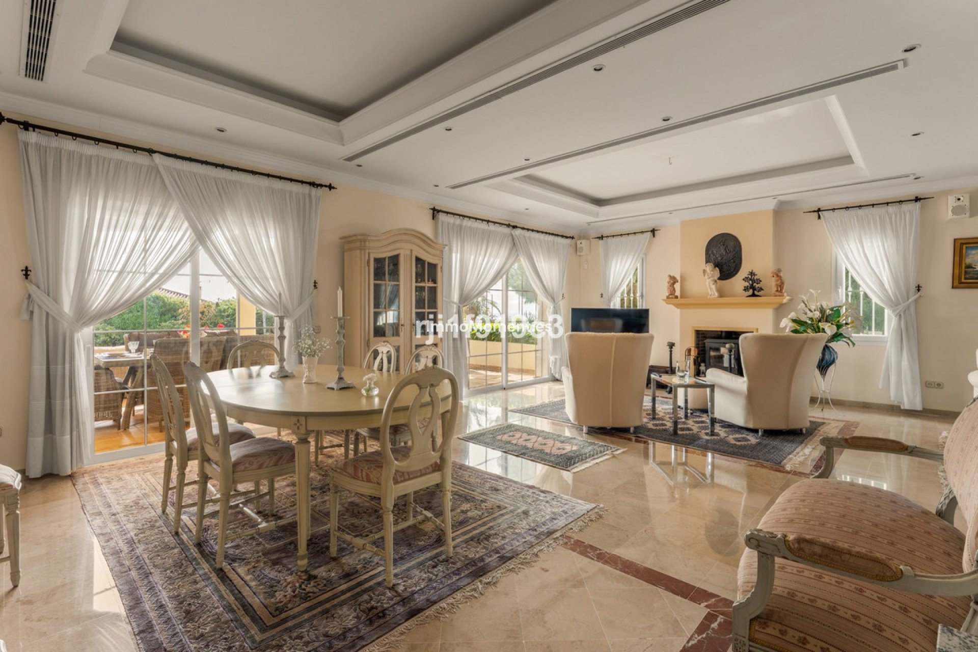 Resale - Detached villa - Marbella - Elviria