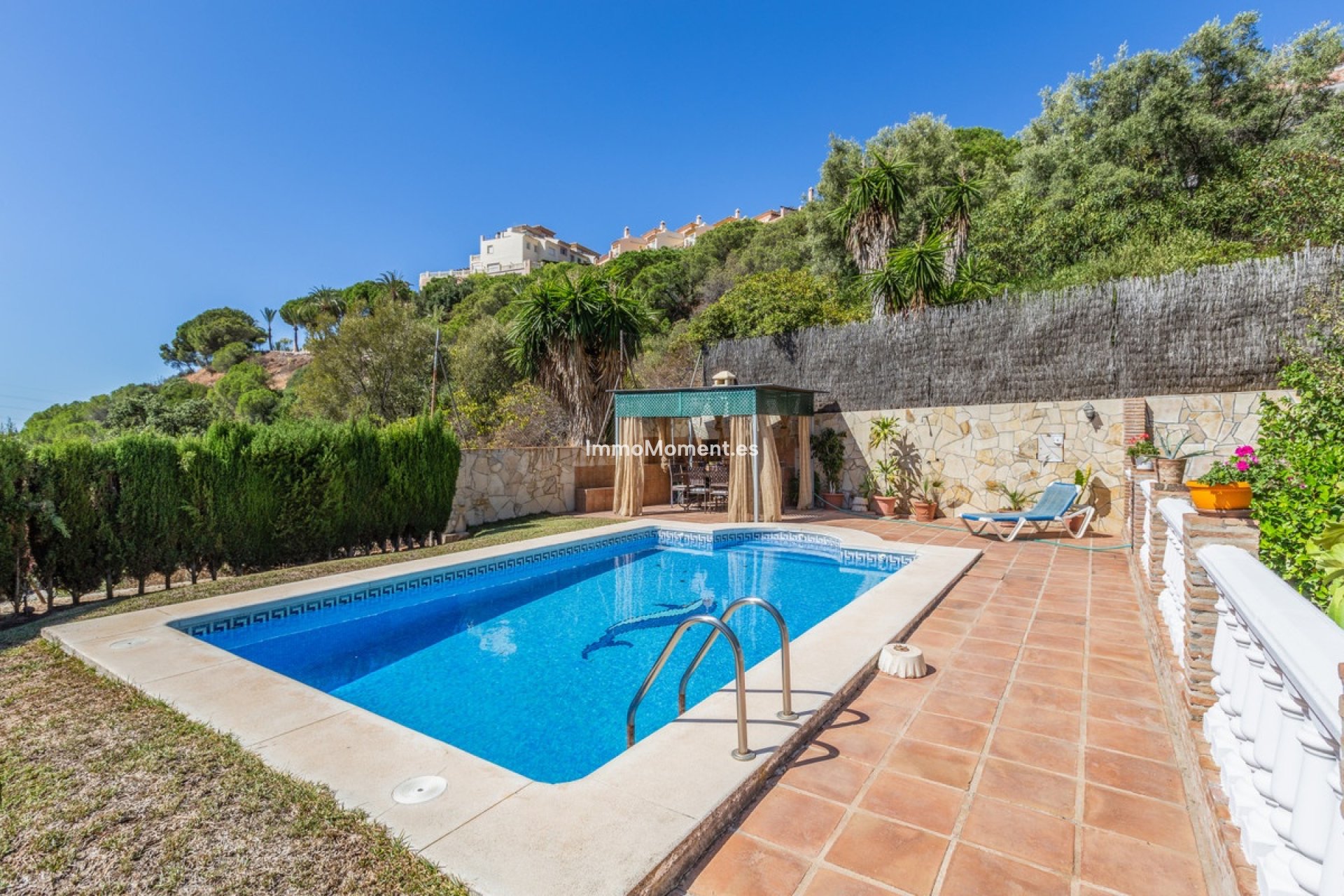Resale - Detached villa - Marbella - Elviria
