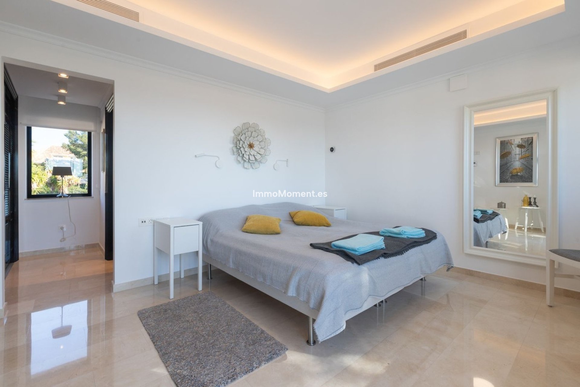 Resale - Detached villa - Marbella - Elviria