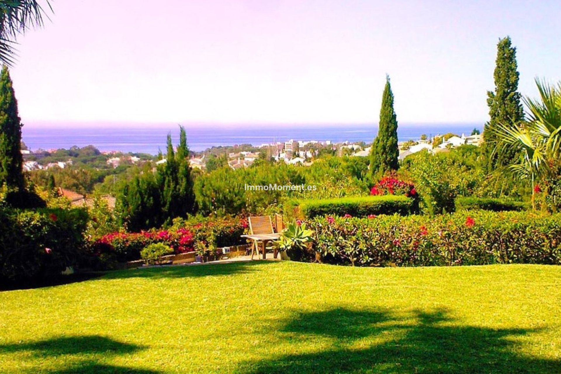 Resale - Detached villa - Marbella - Elviria