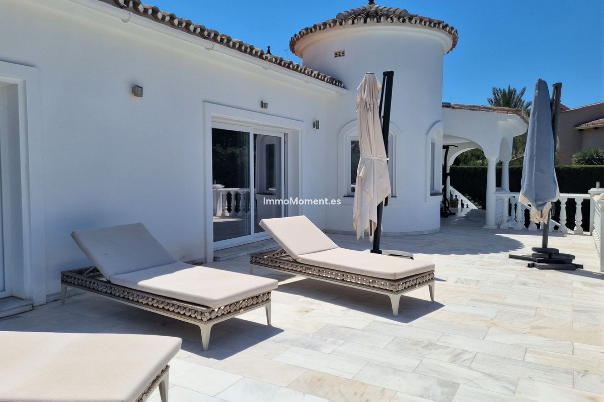 Resale - Detached villa - Marbella - Elviria