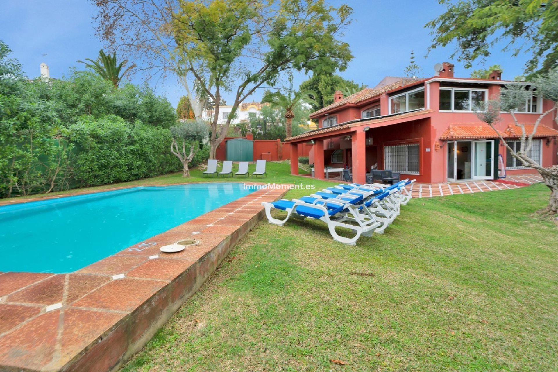 Resale - Detached villa - Marbella - Elviria