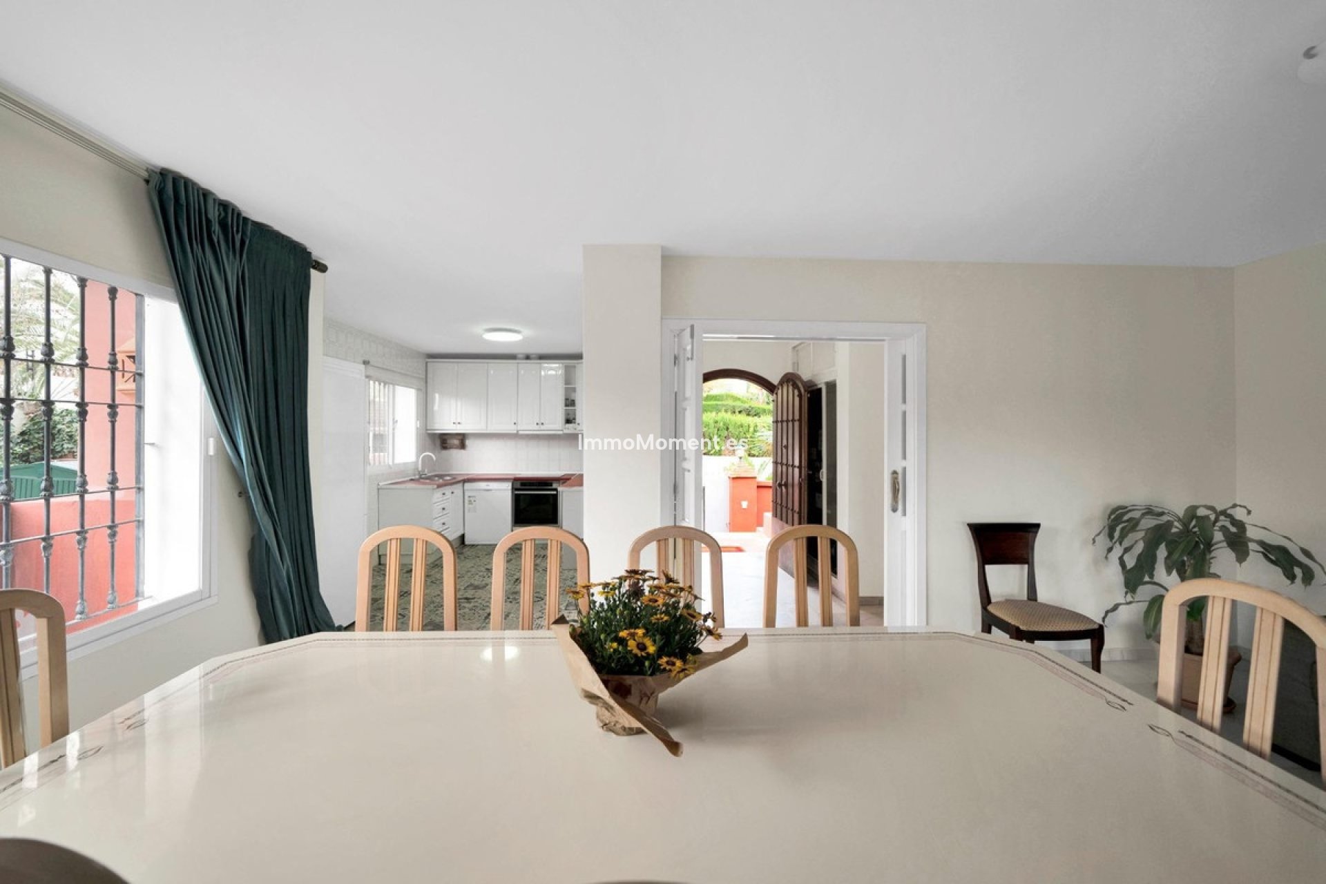 Resale - Detached villa - Marbella - Elviria