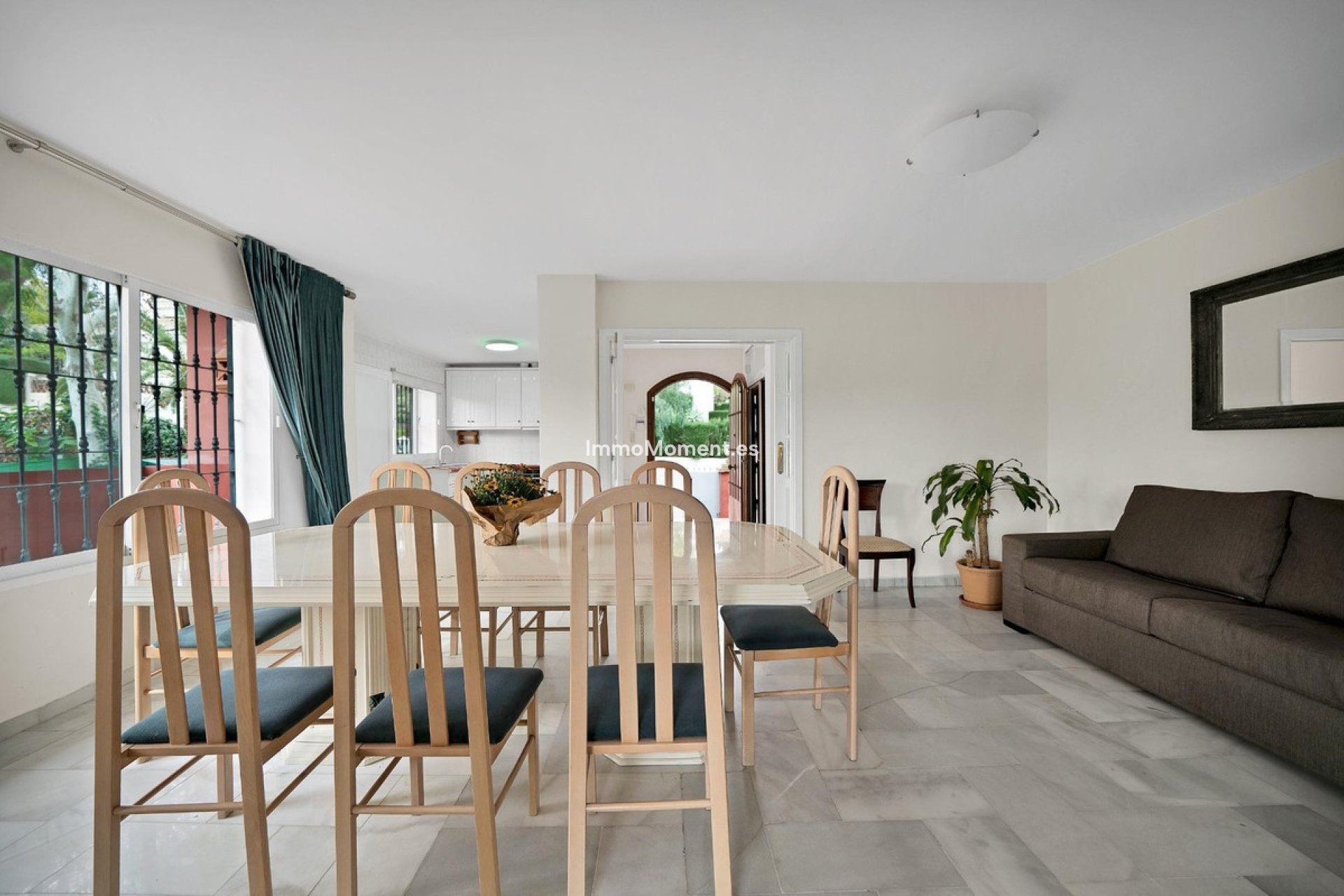 Resale - Detached villa - Marbella - Elviria