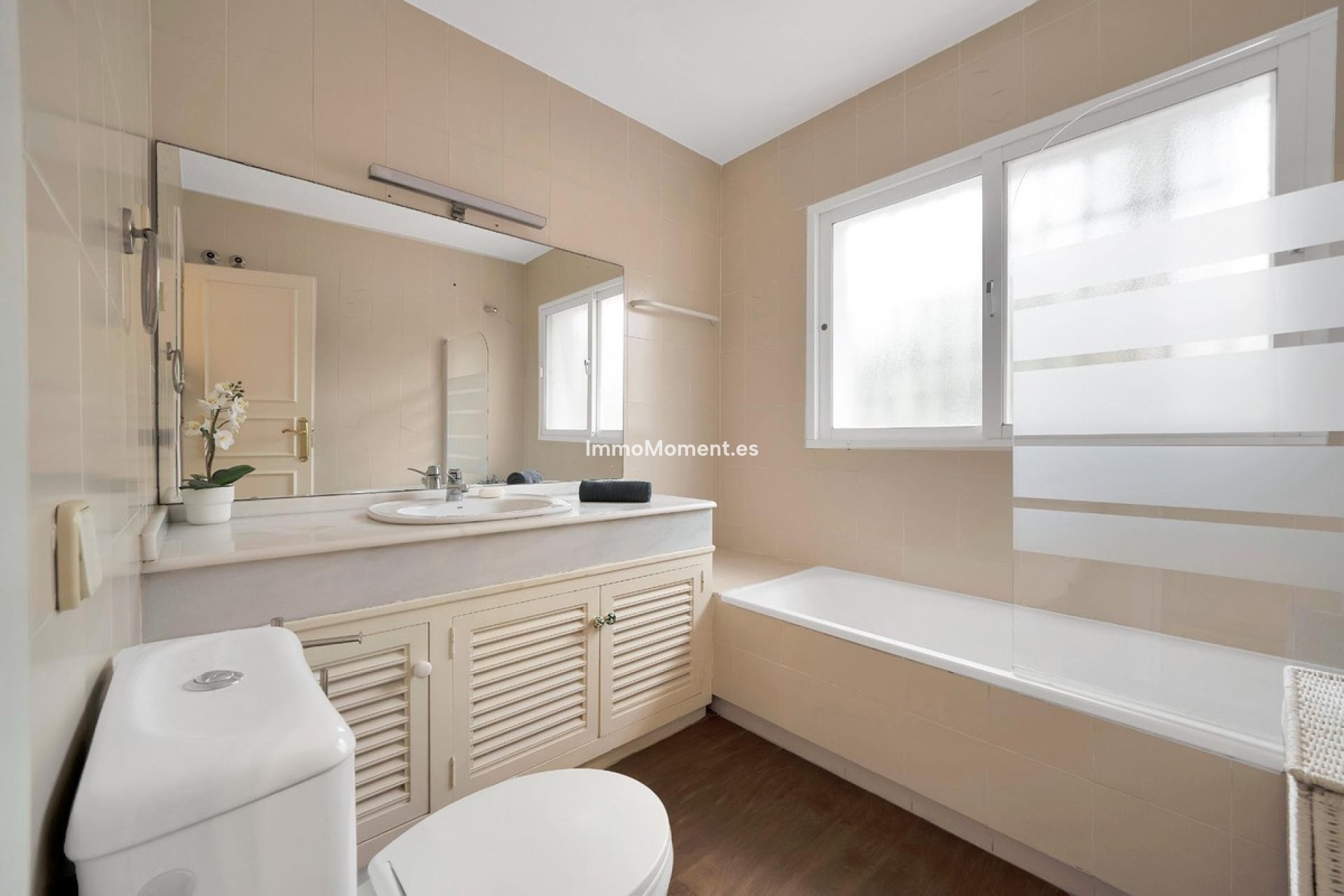 Resale - Detached villa - Marbella - Elviria