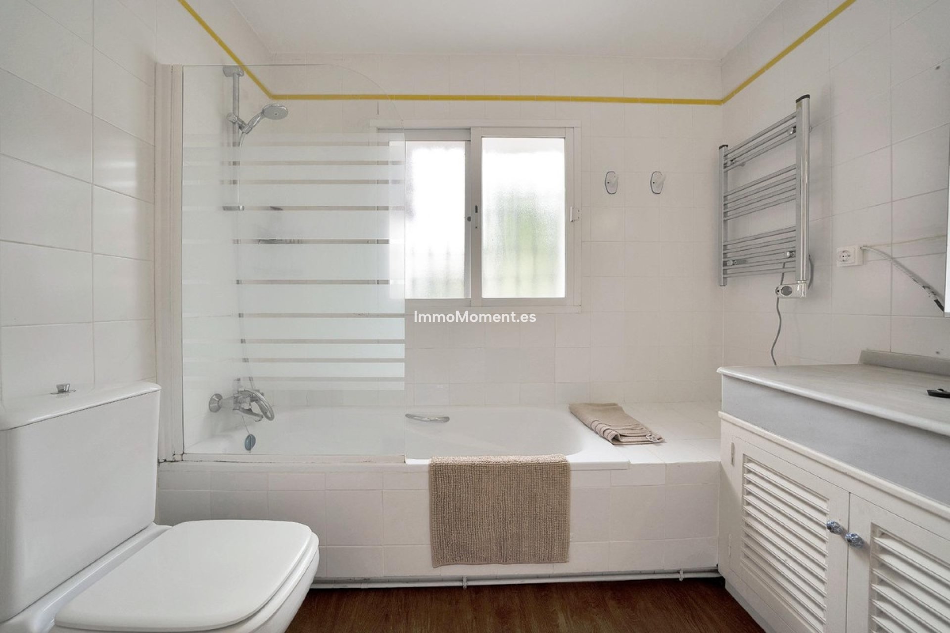Resale - Detached villa - Marbella - Elviria
