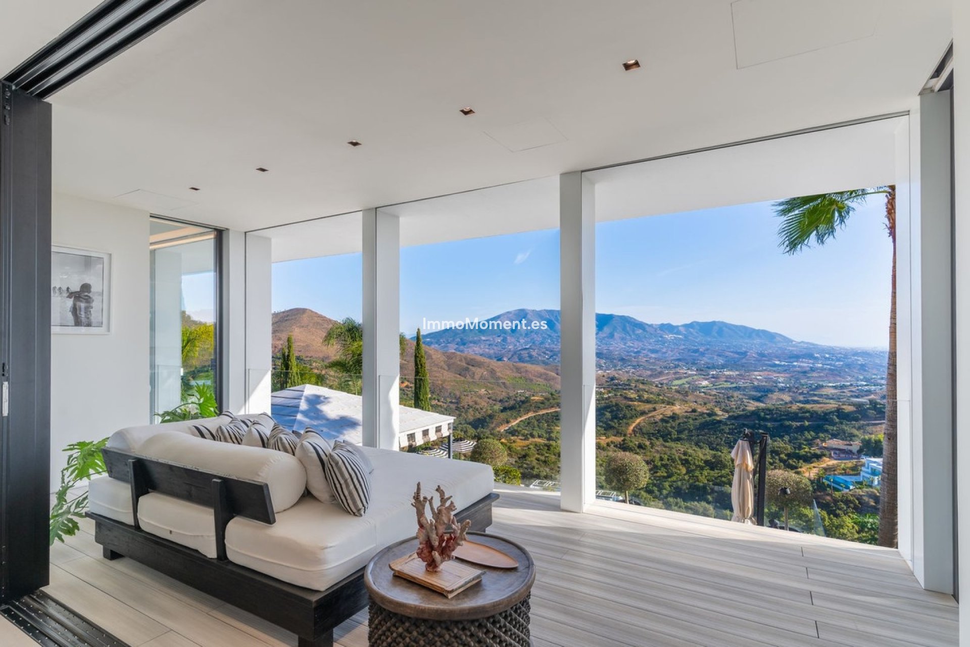 Resale - Detached villa - Marbella - Elviria