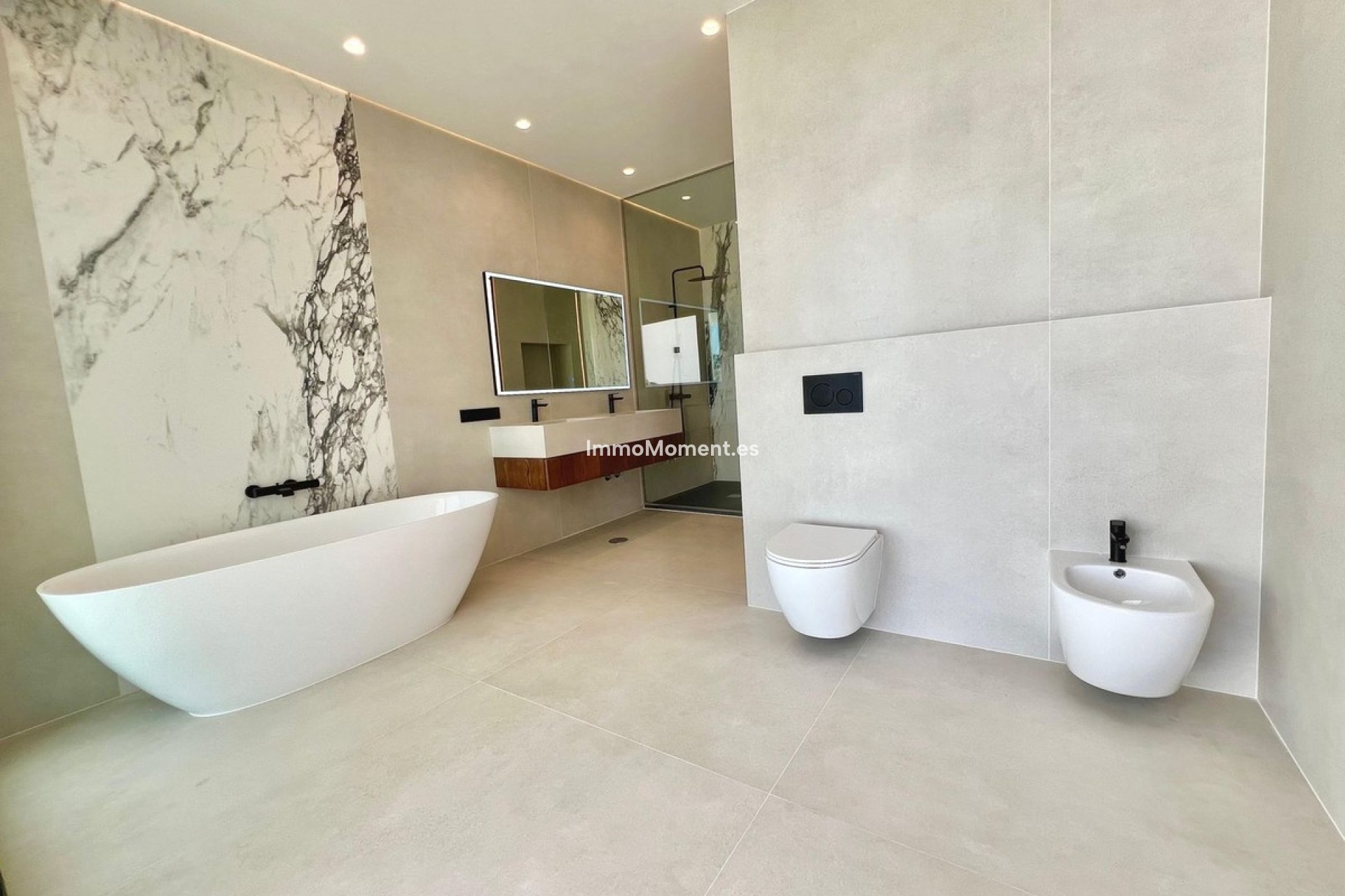 Resale - Detached villa - Marbella - Elviria