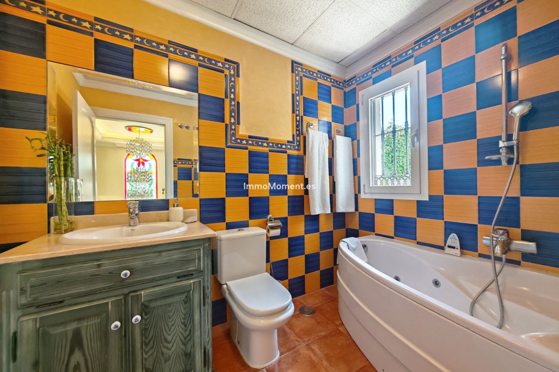 Resale - Detached villa - Marbella - Elviria