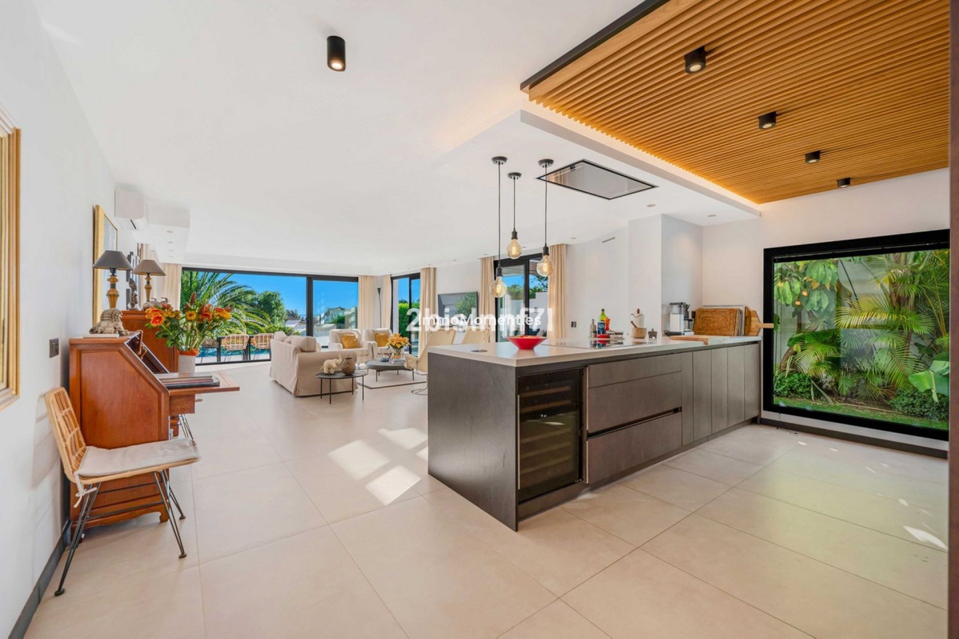 Resale - Detached villa - Marbella - Elviria