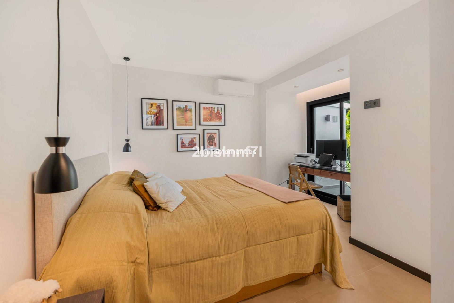 Resale - Detached villa - Marbella - Elviria