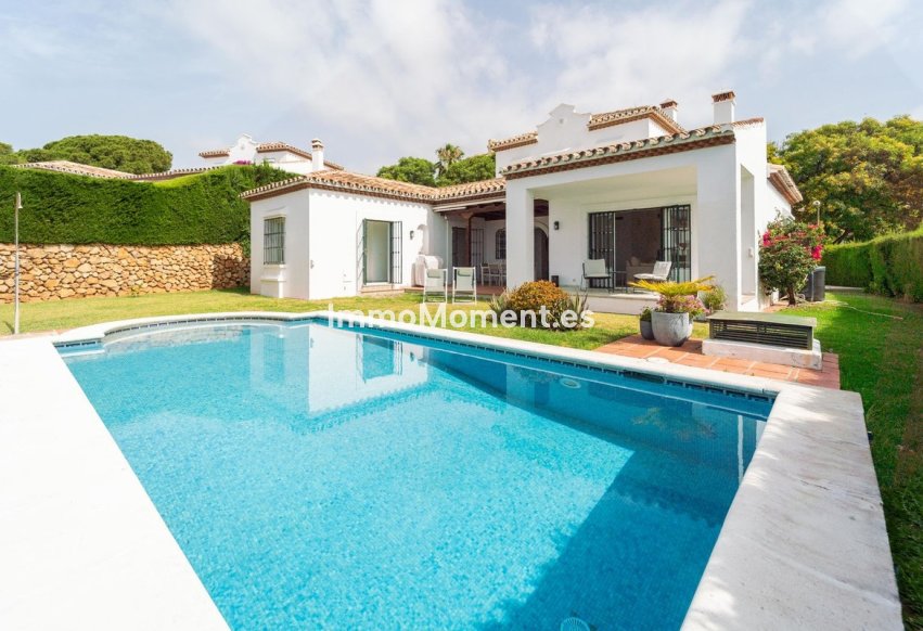 Resale - Detached villa - Marbella - Elviria