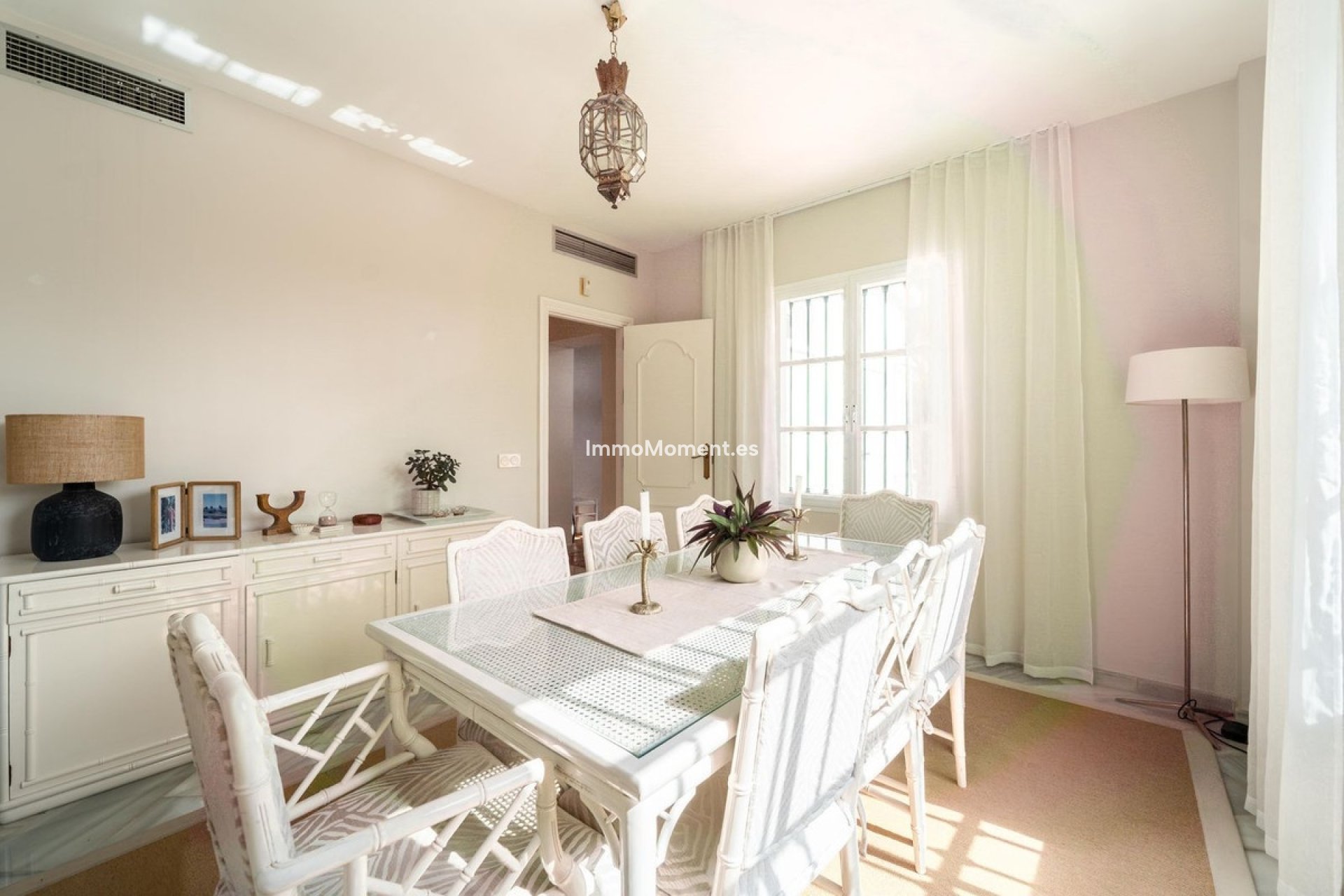 Resale - Detached villa - Marbella - Elviria