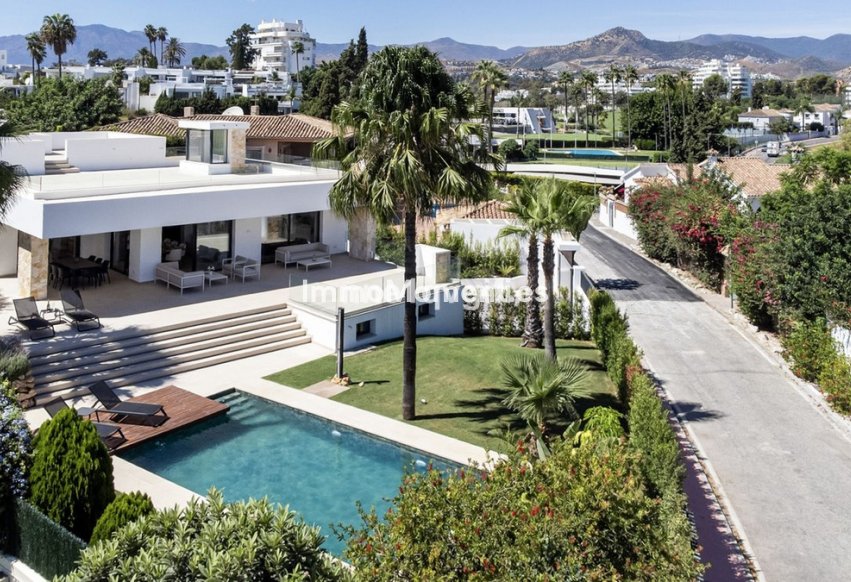 Resale - Detached villa - Marbella - Guadalmina Alta