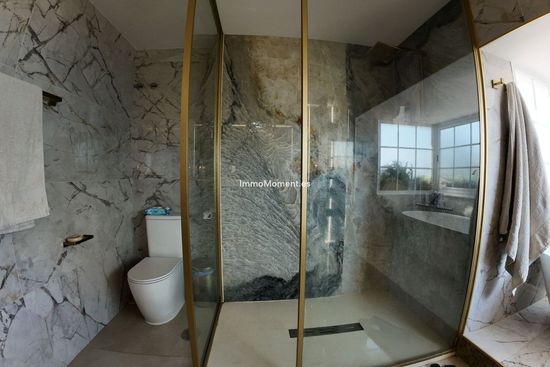 Resale - Detached villa - Marbella - Guadalmina Alta