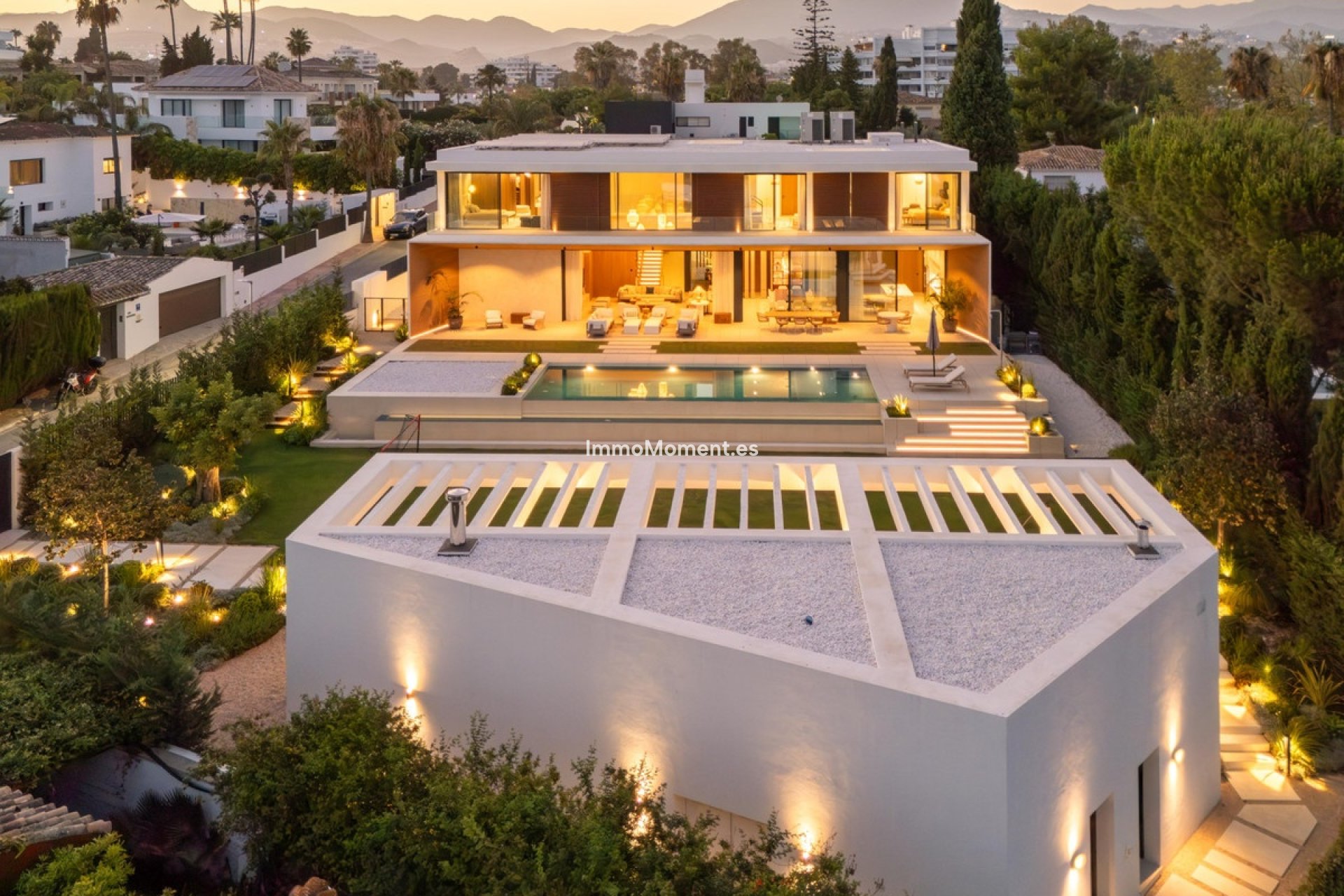 Resale - Detached villa - Marbella - Guadalmina Alta