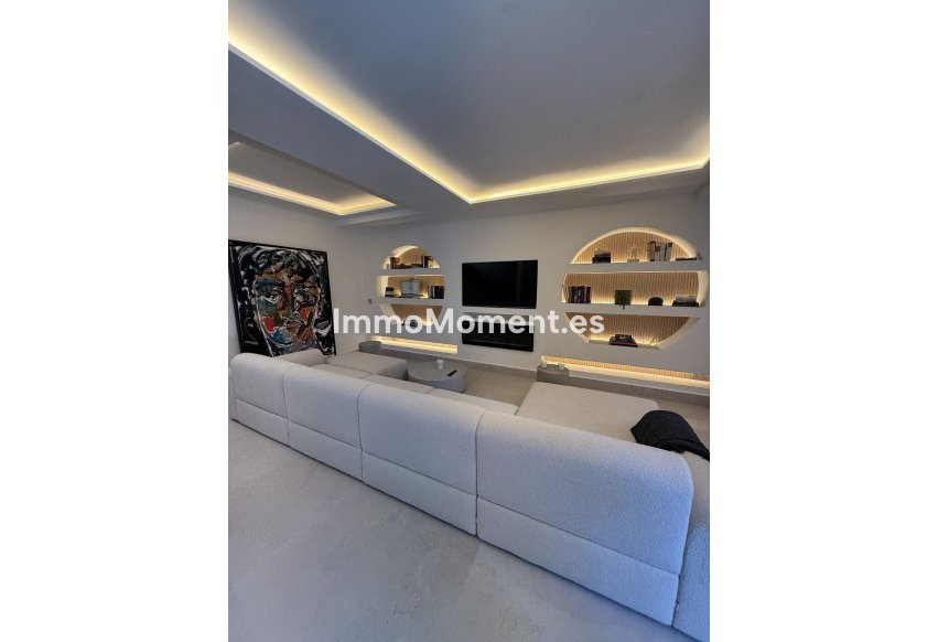 Resale - Detached villa - Marbella - Guadalmina Alta