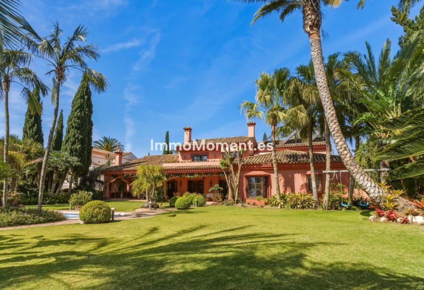 Resale - Detached villa - Marbella - Guadalmina Alta